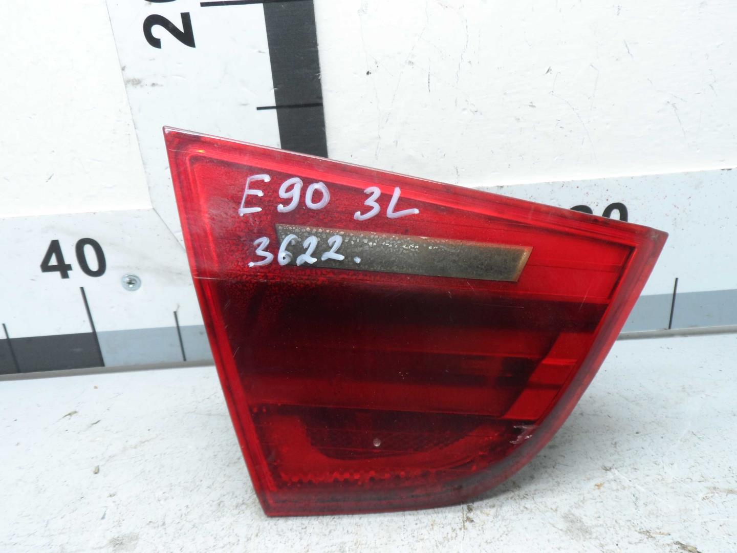 Фонарь задний внутренний левый