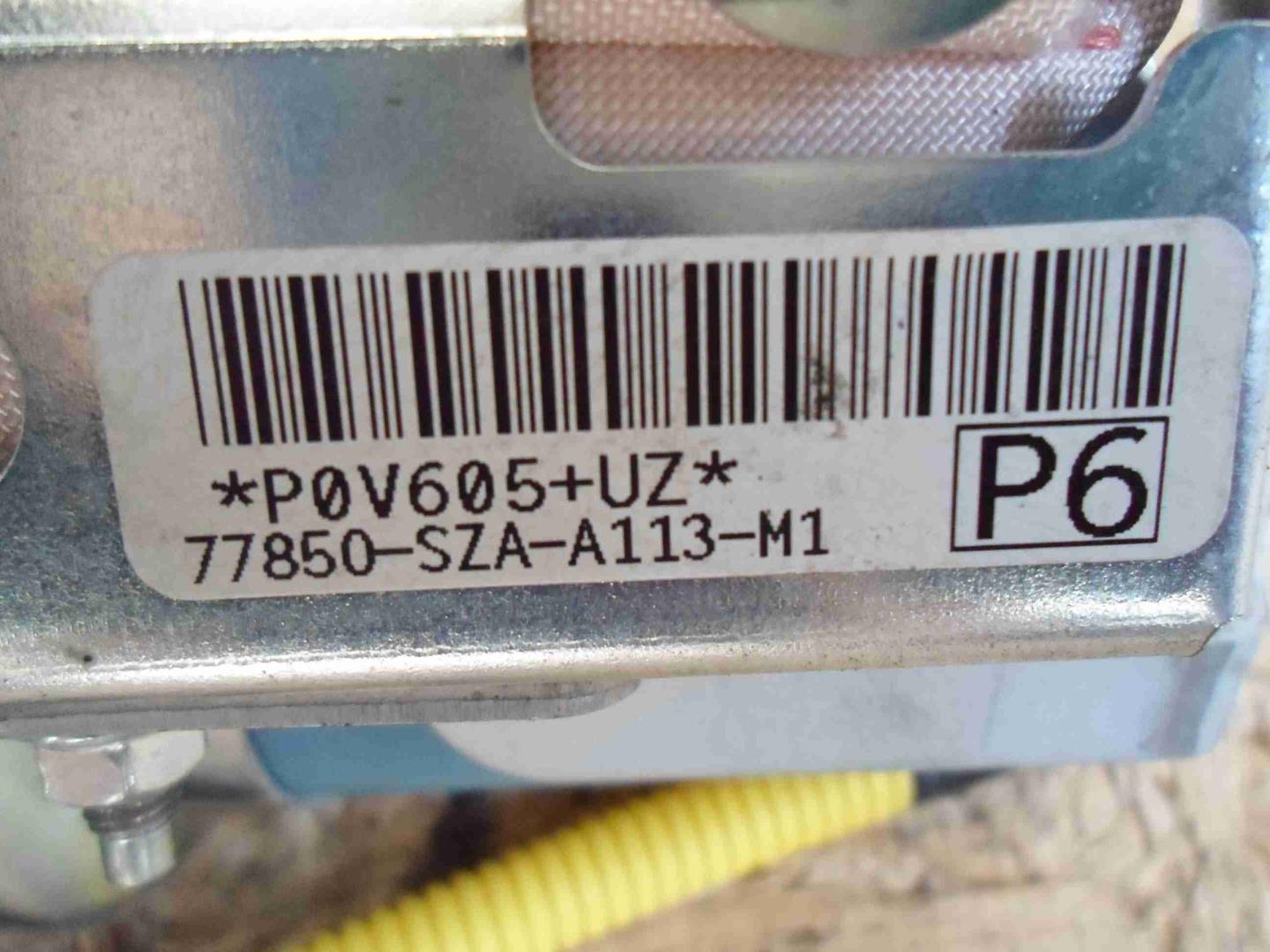 Подушка безопасности пассажирская (в торпедо)