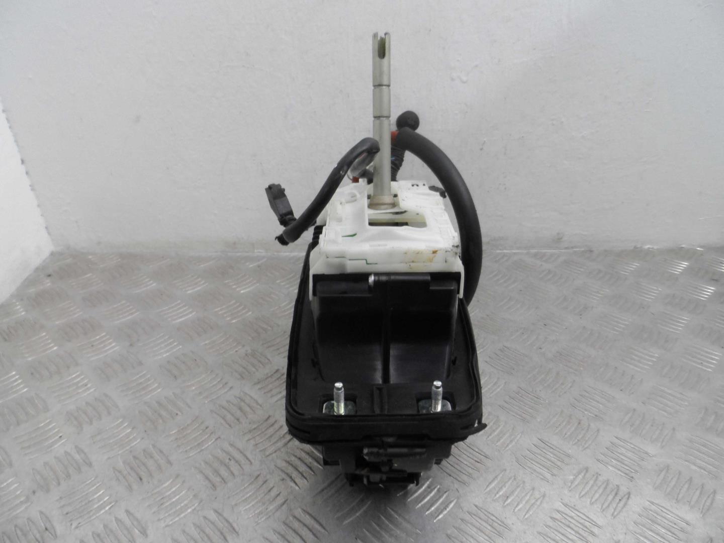 Кулиса МКПП / АКПП