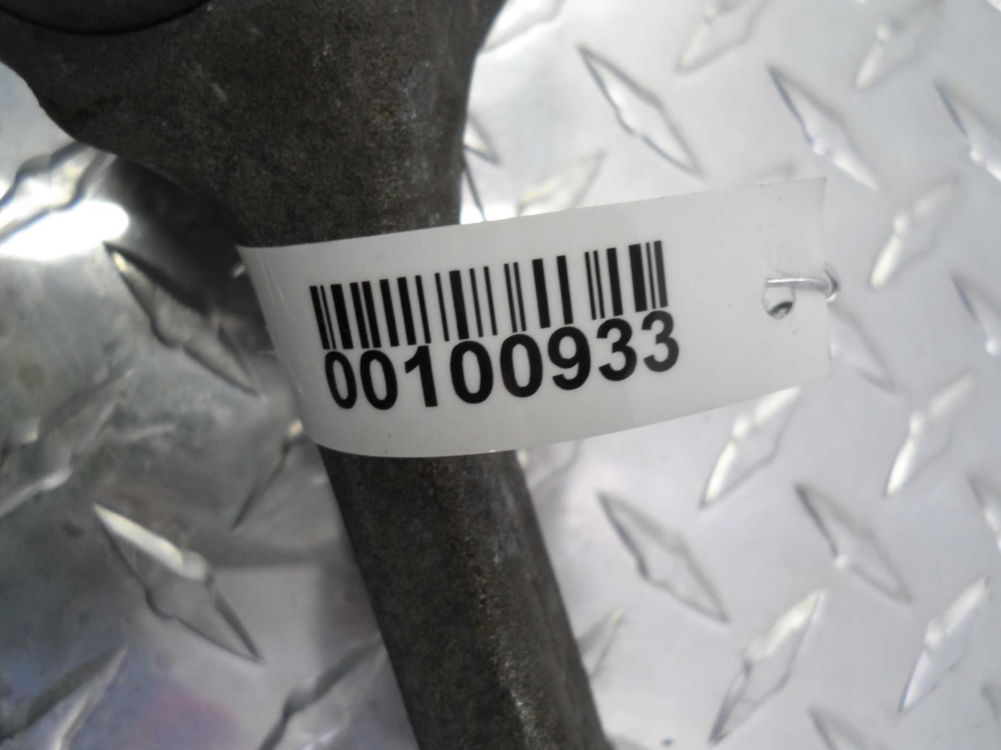 Рычаг передний нижний левый