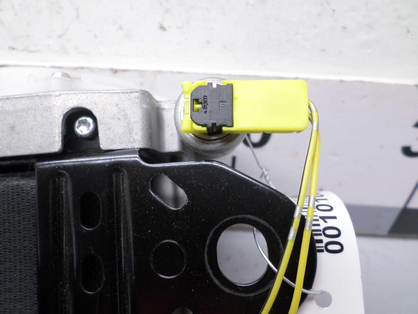 Ремень безопасности