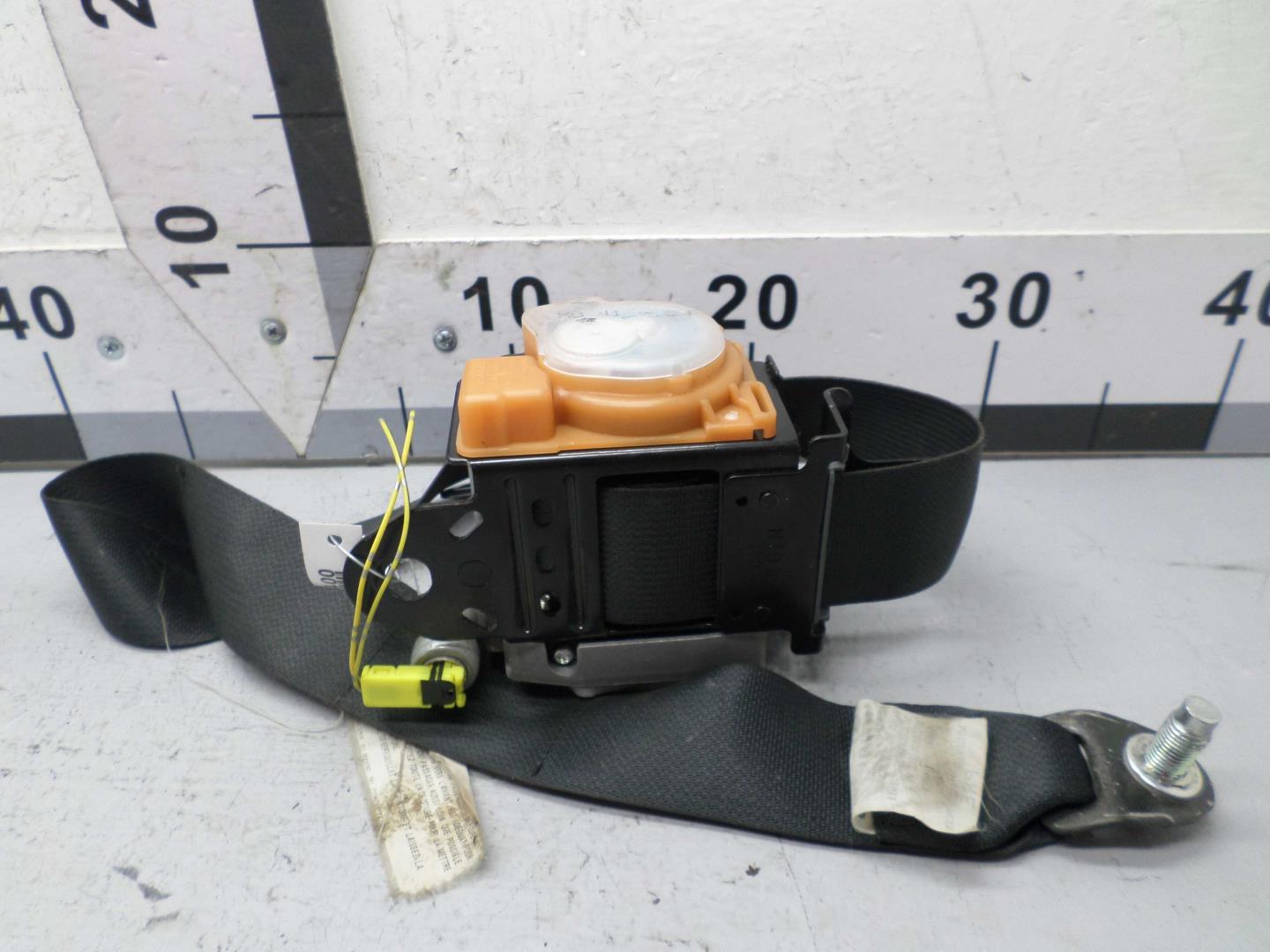 Ремень безопасности