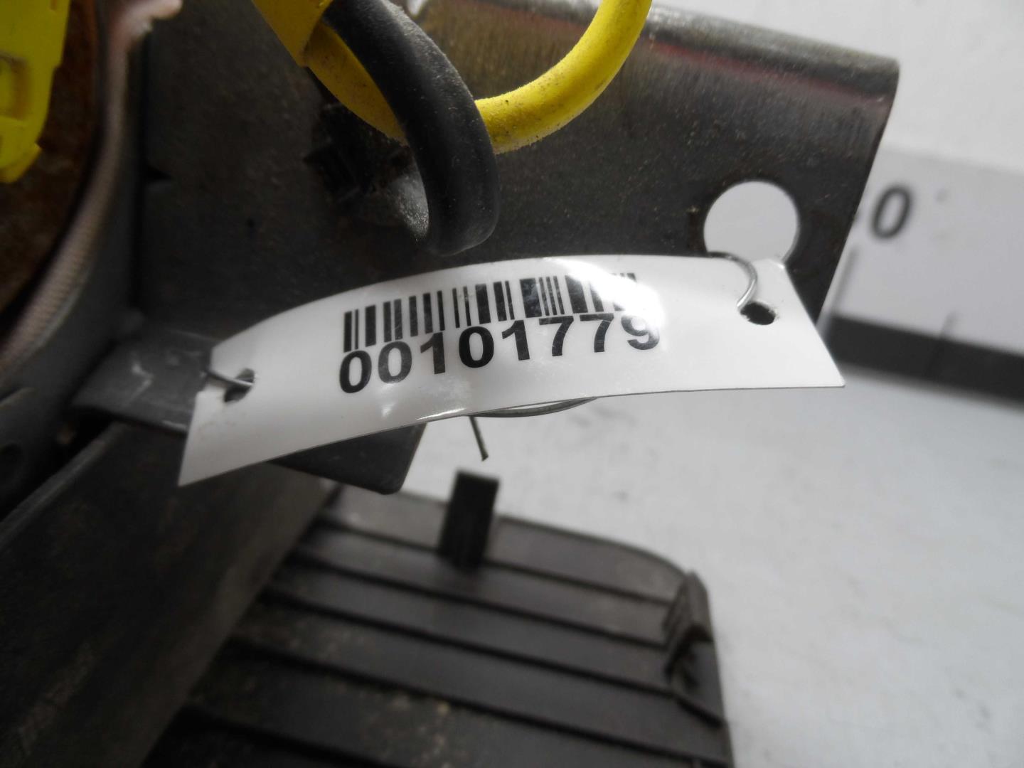 Подушка безопасности пассажирская (в торпедо)