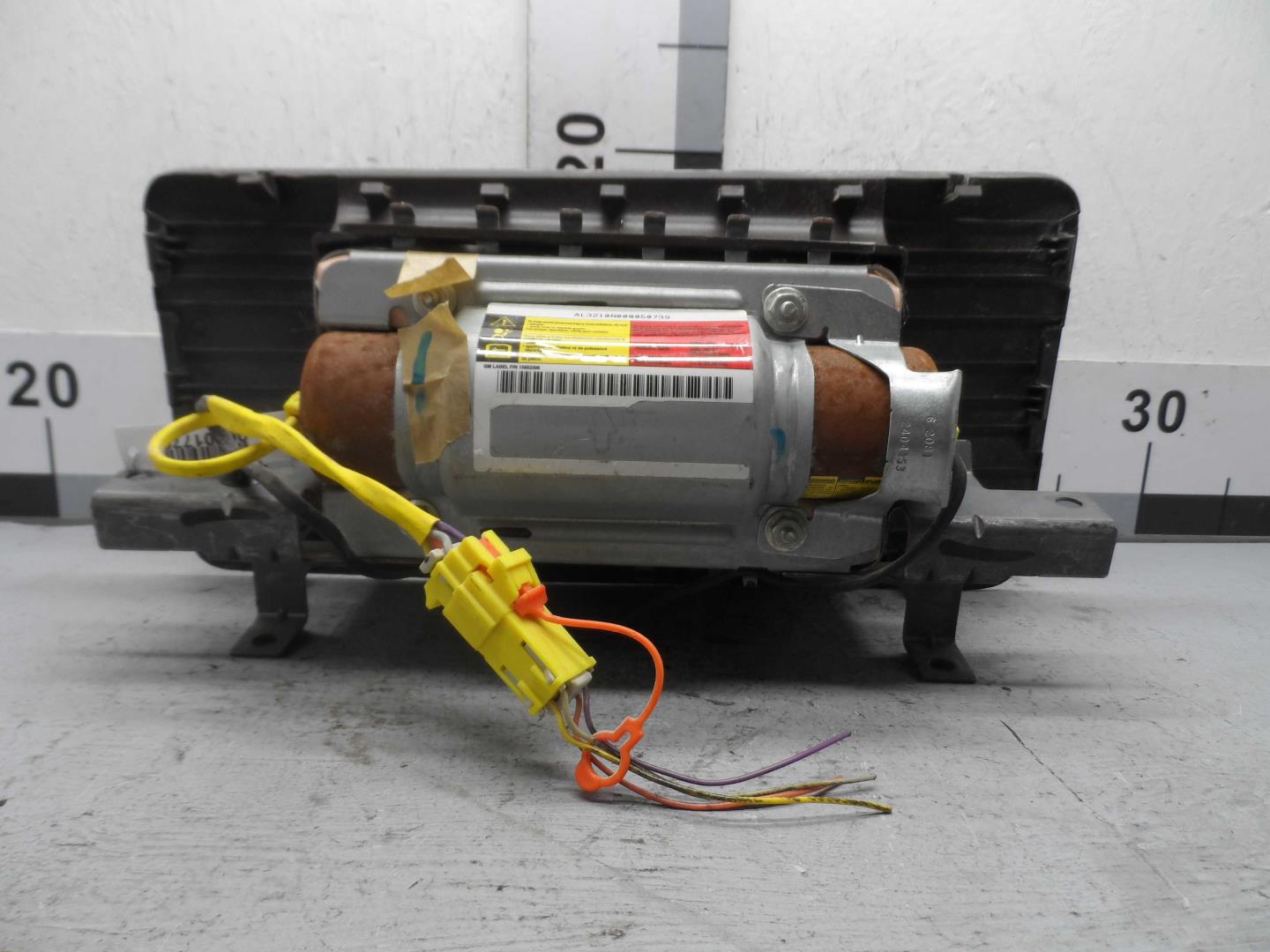 Подушка безопасности пассажирская (в торпедо)