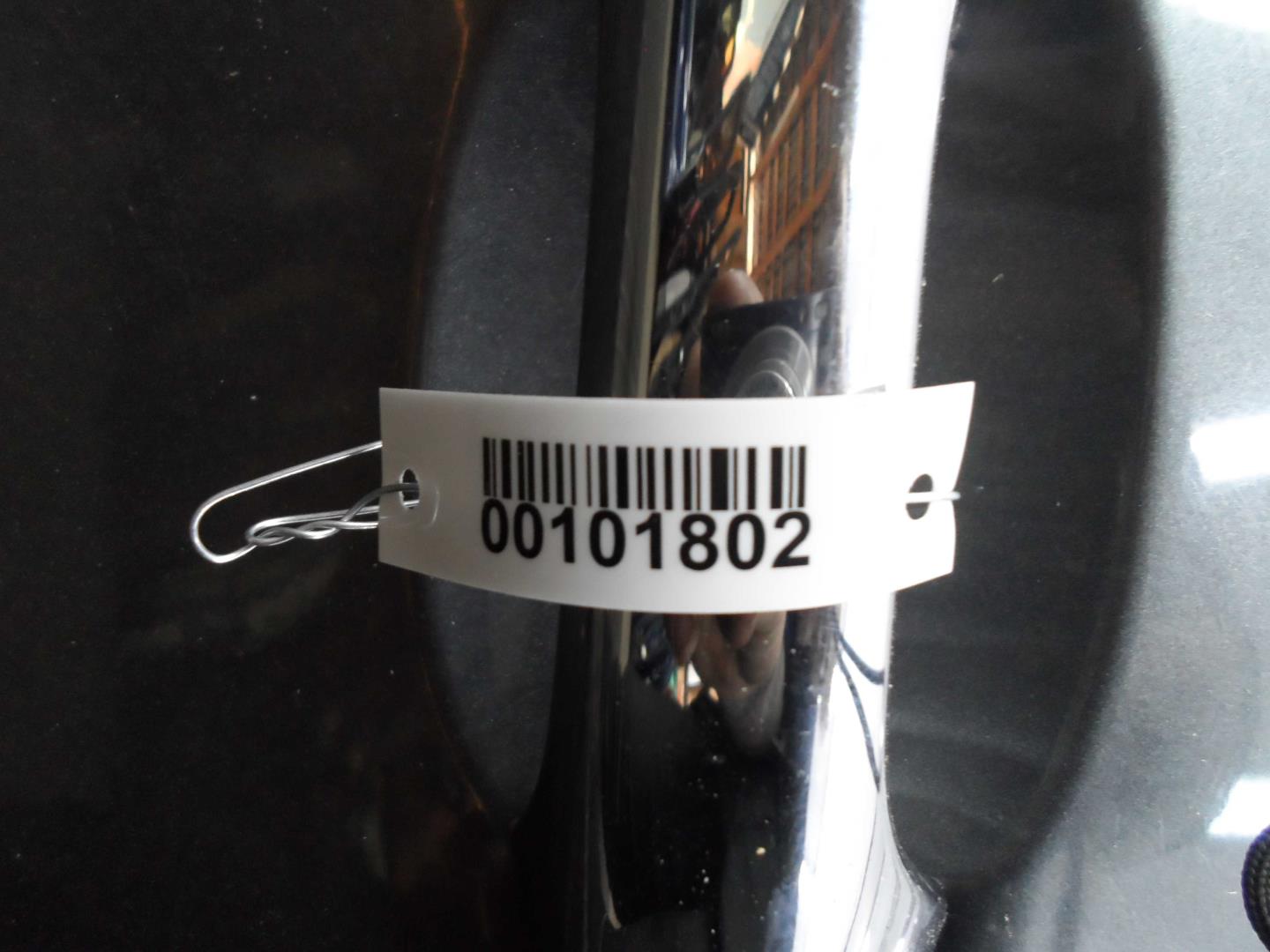 Стекло двери задней правой