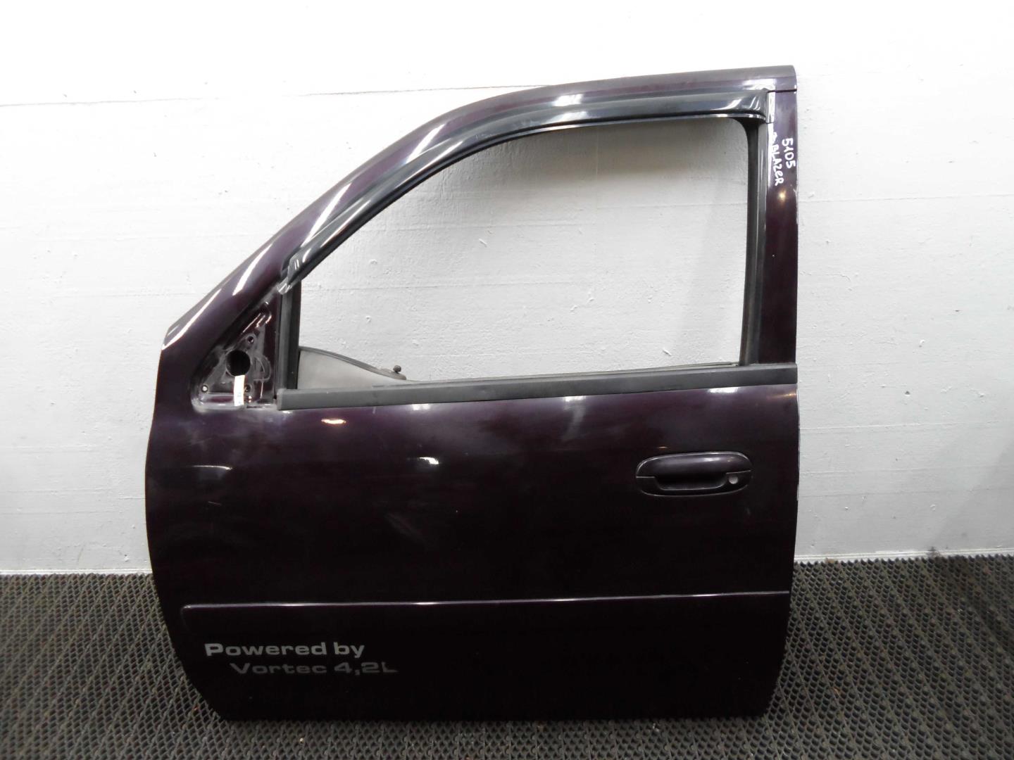 Ручка двери передней наружная левая