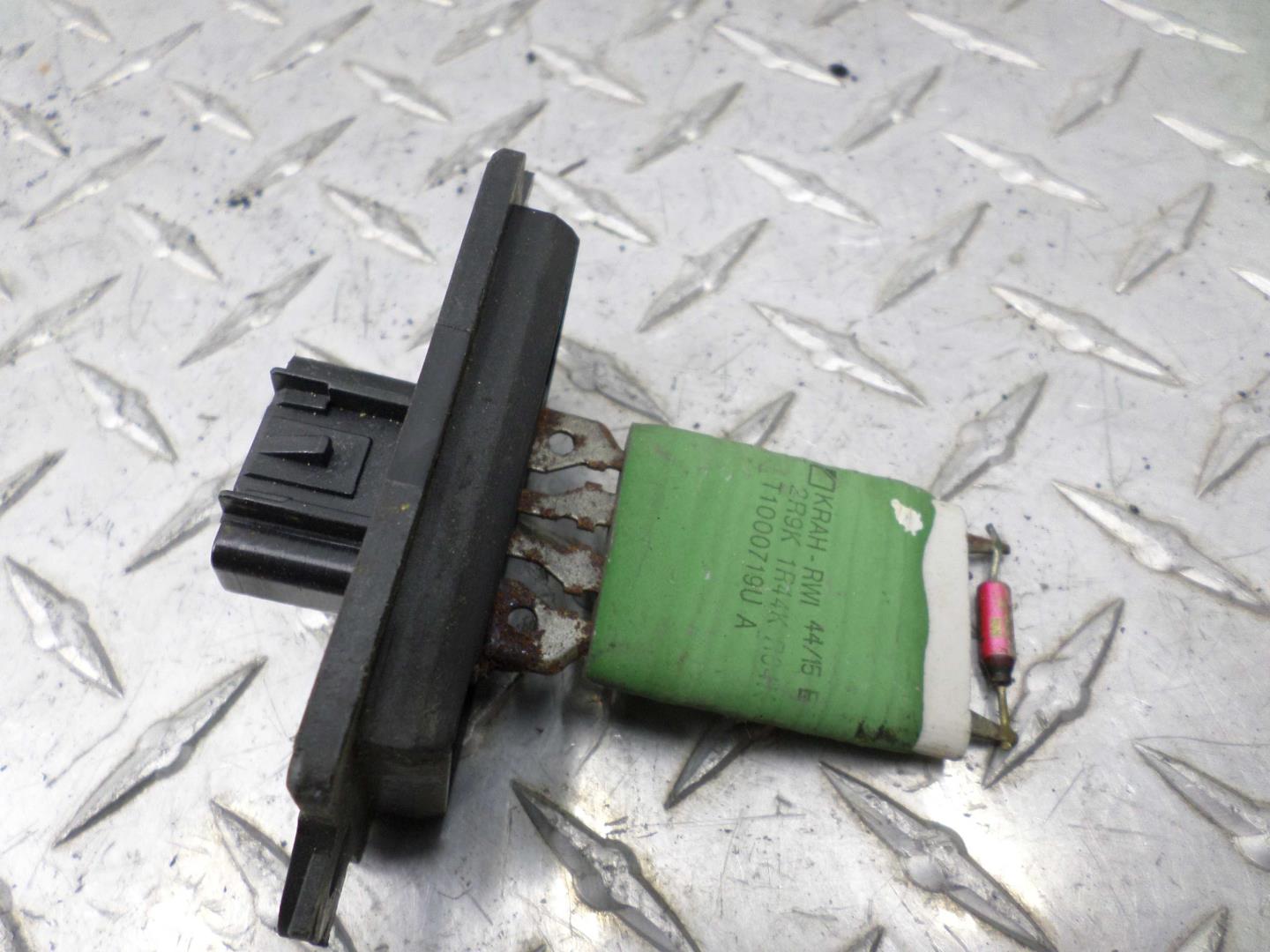 Резистор отопителя