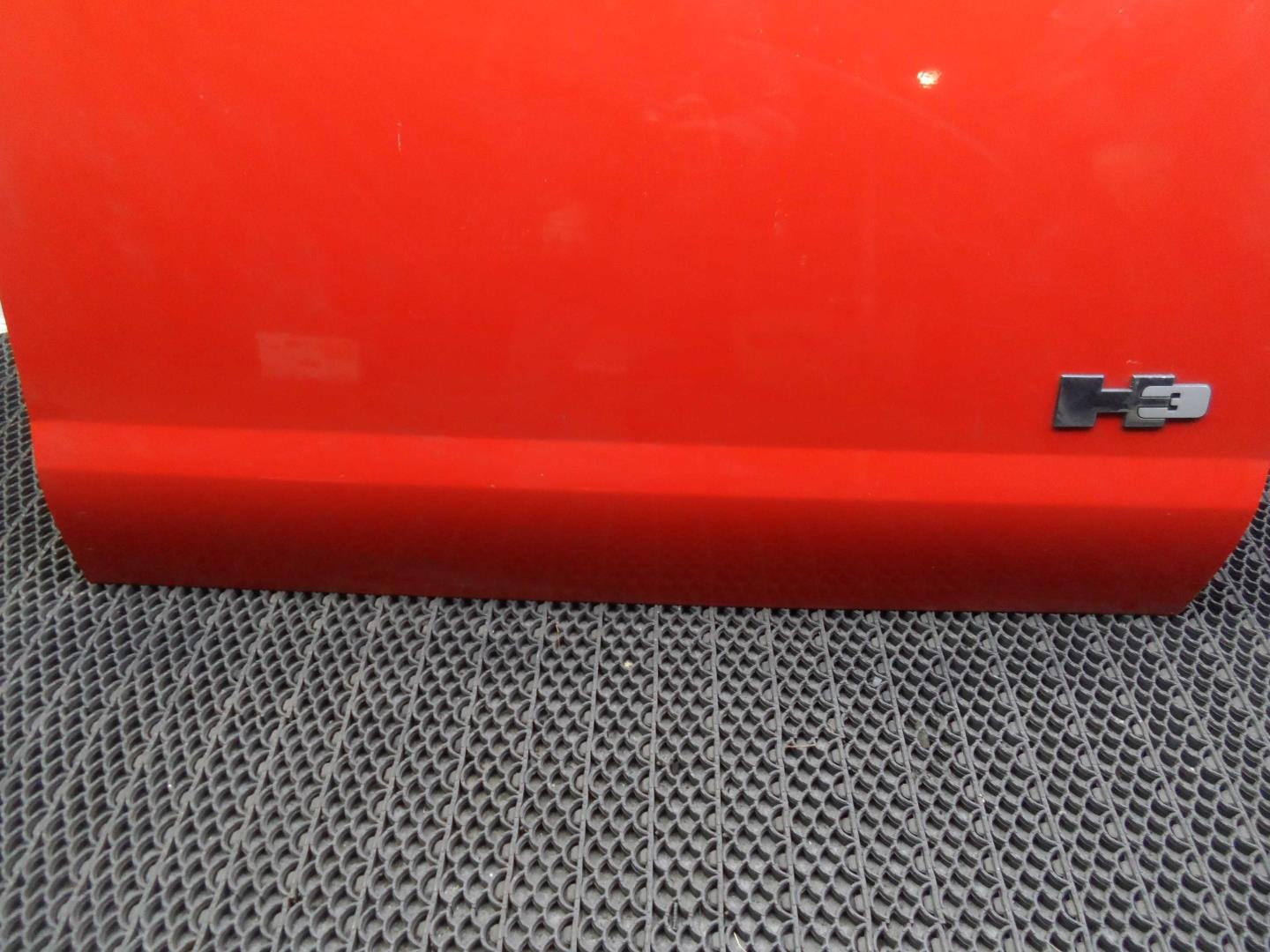 Петля двери передней