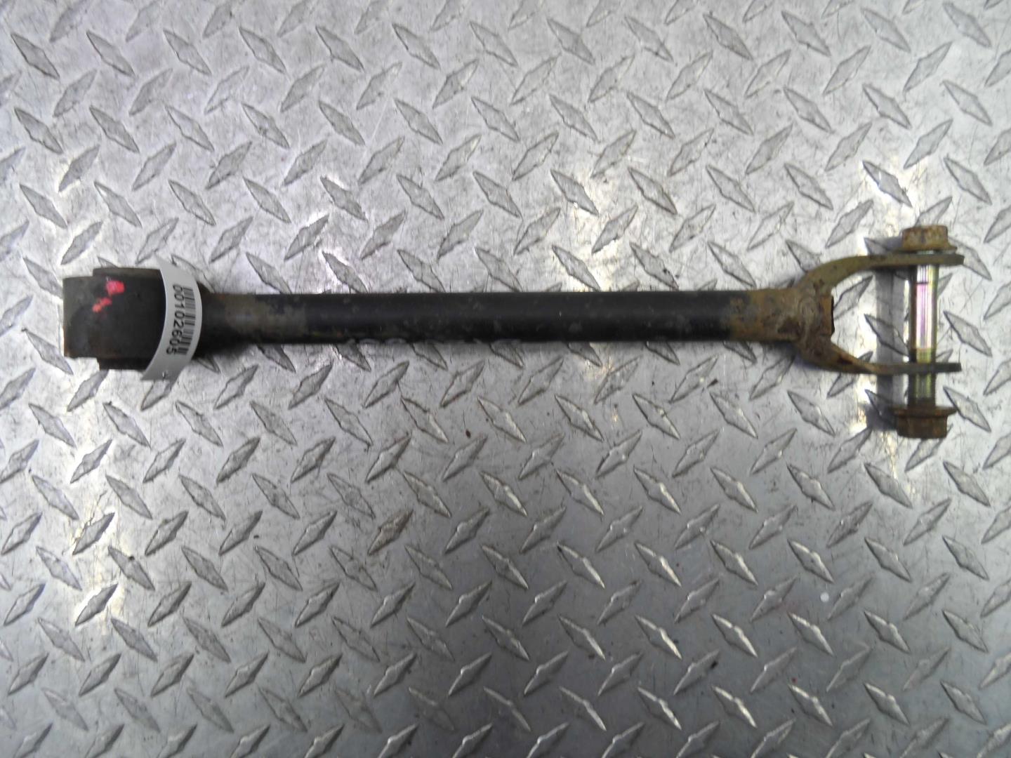 Рычаг задний левый