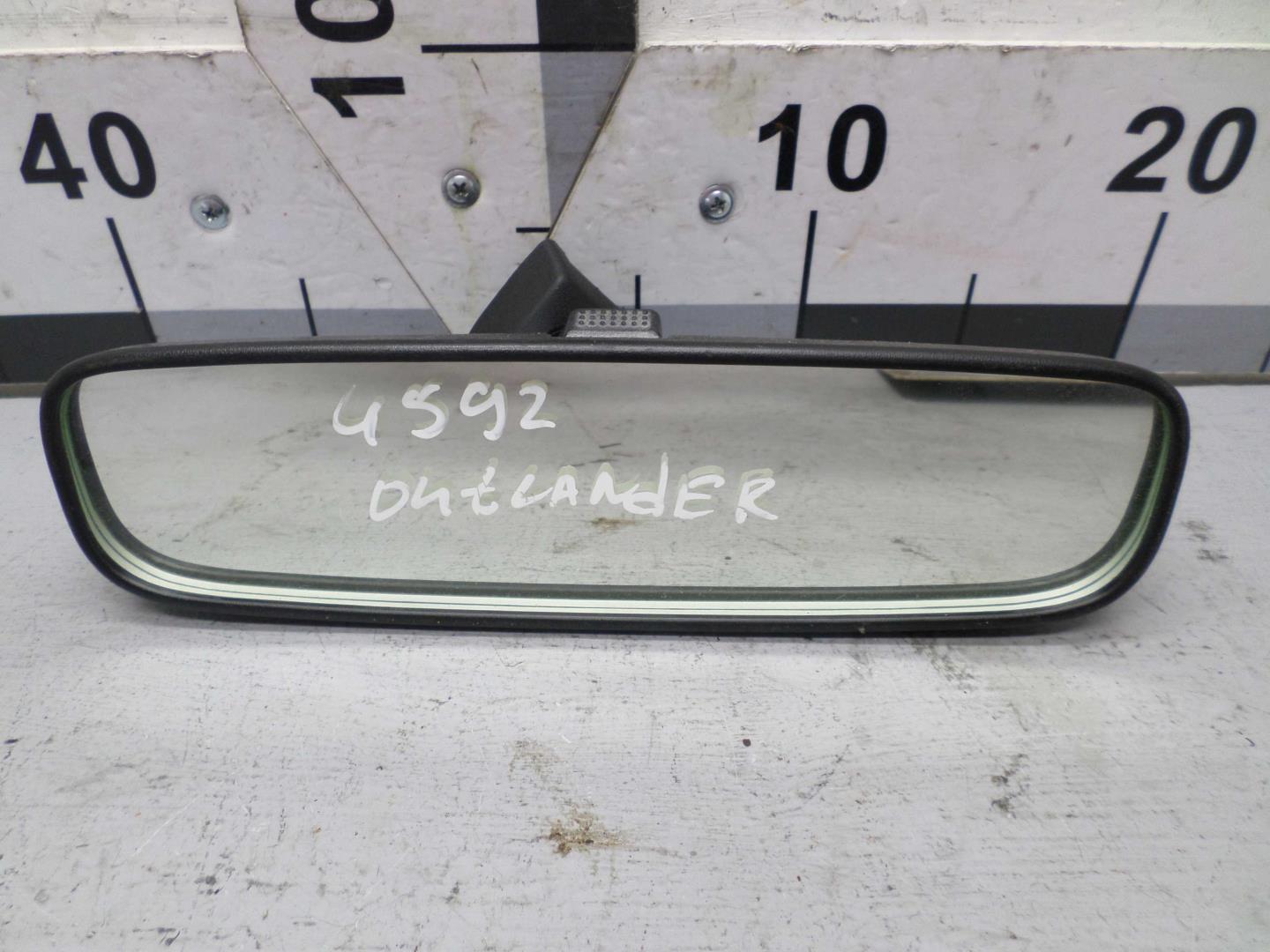 Зеркало заднего вида