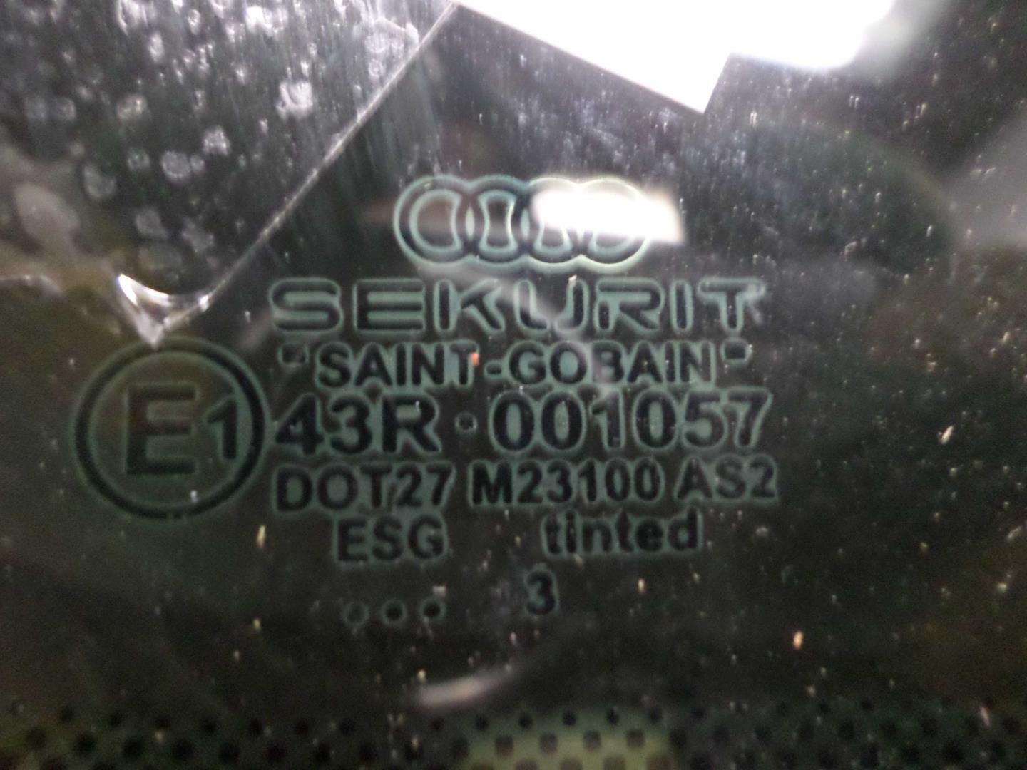 Стекло кузовное глухое левое