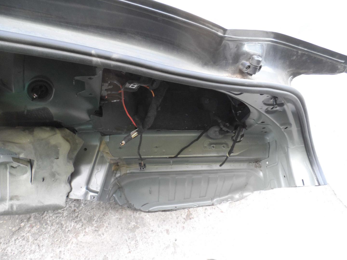 Кузовной элемент