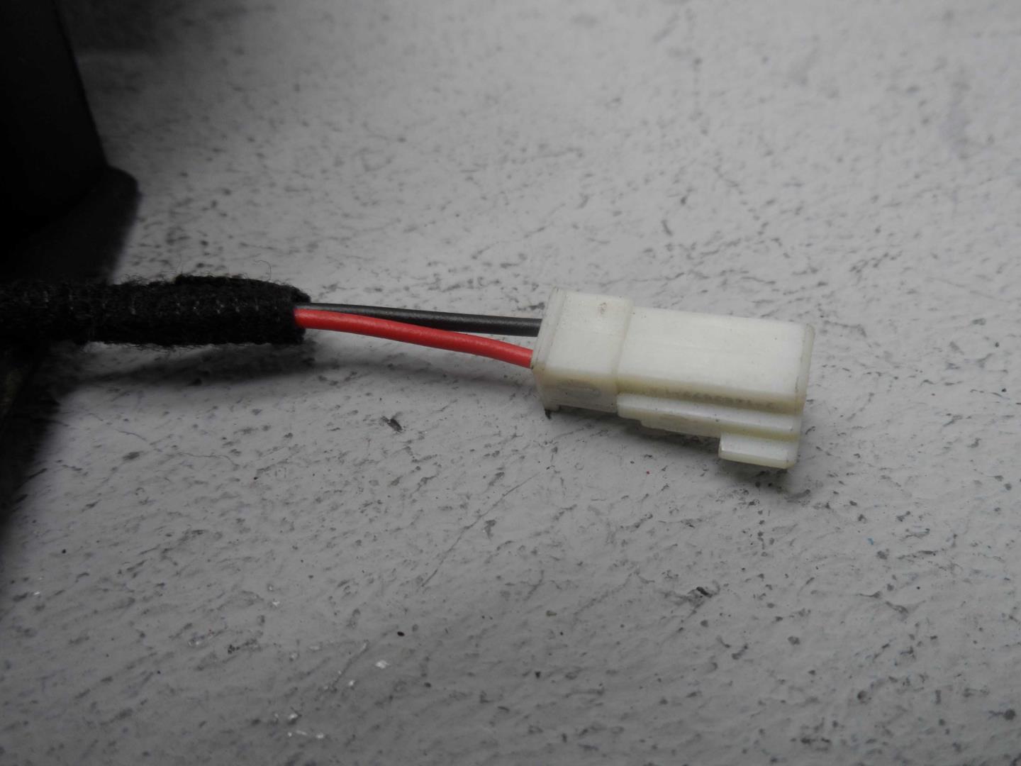 Ручка двери задней наружная левая