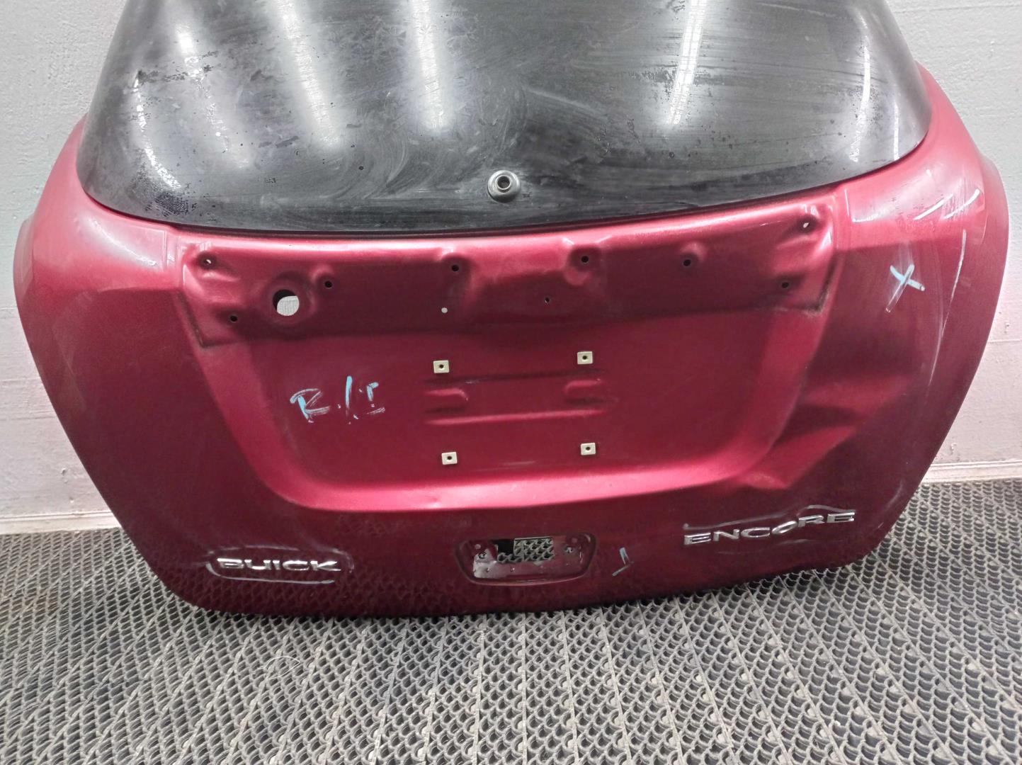 Стекло заднее