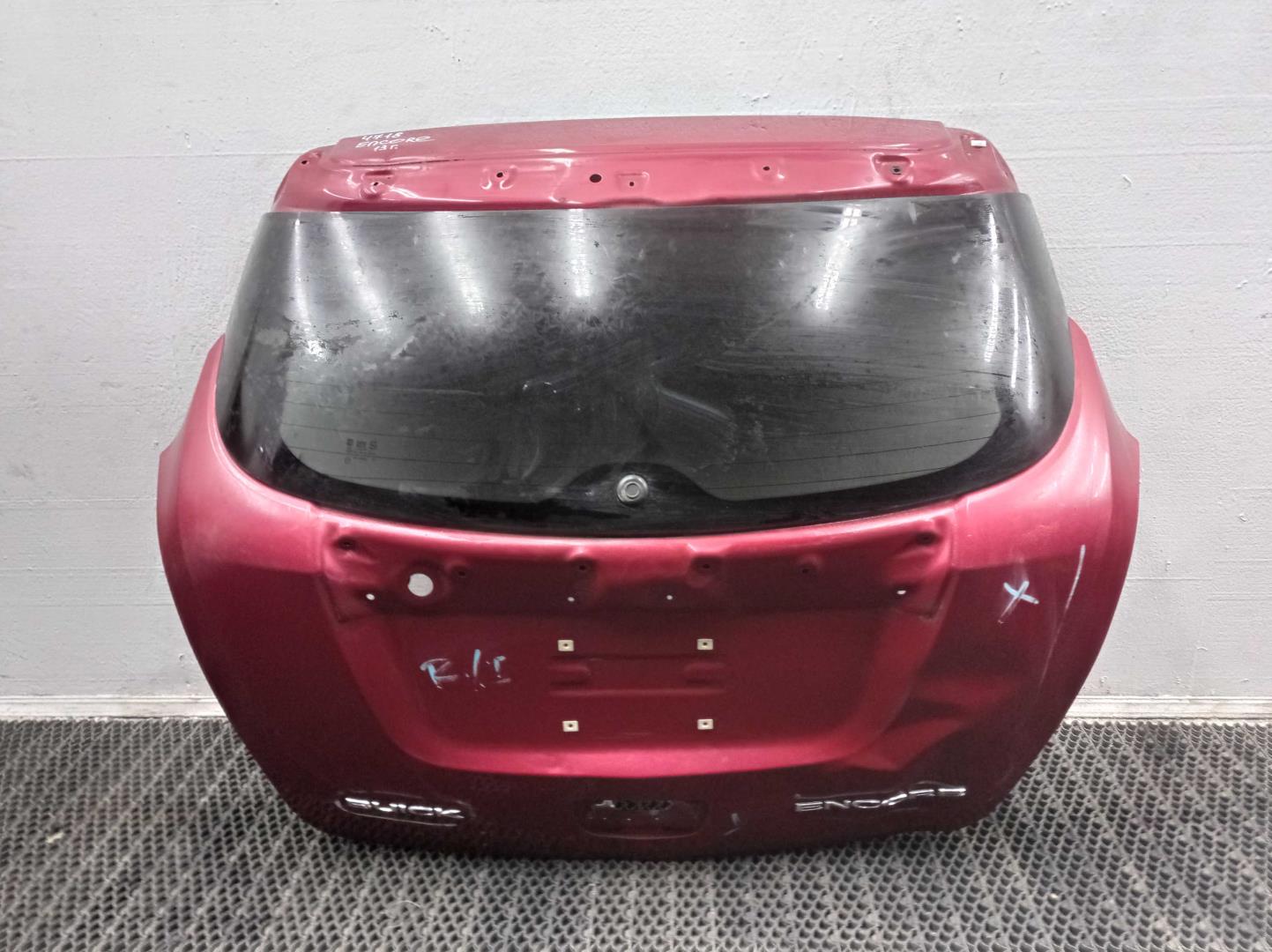 Стекло заднее