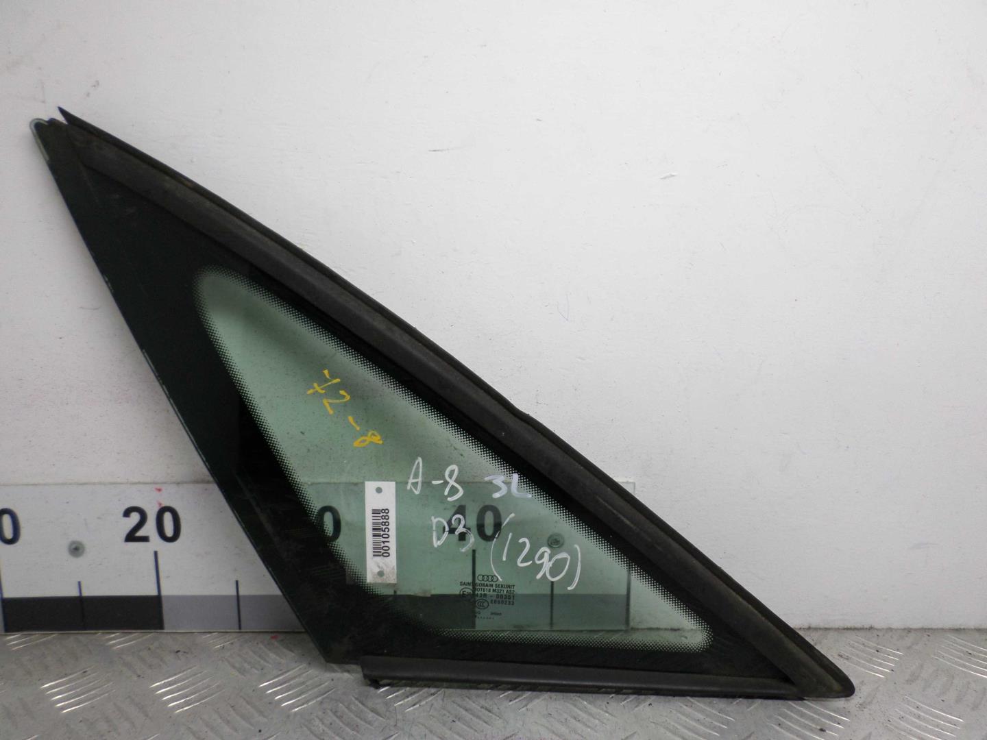 Стекло кузовное глухое левое