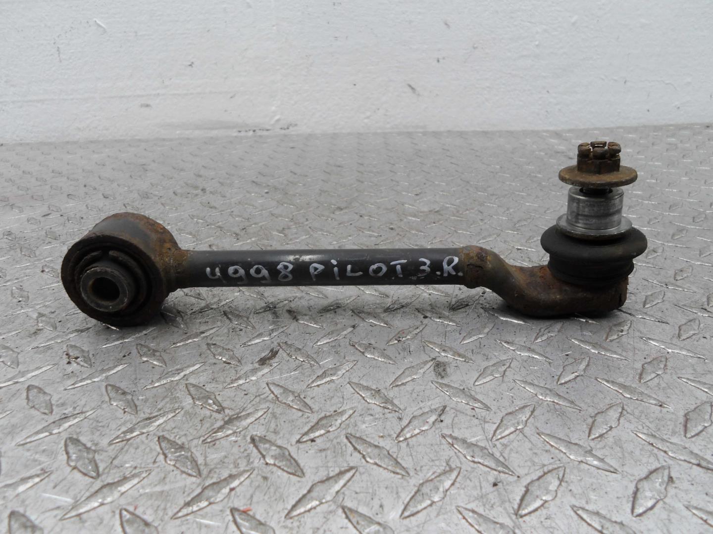 Рычаг задний правый