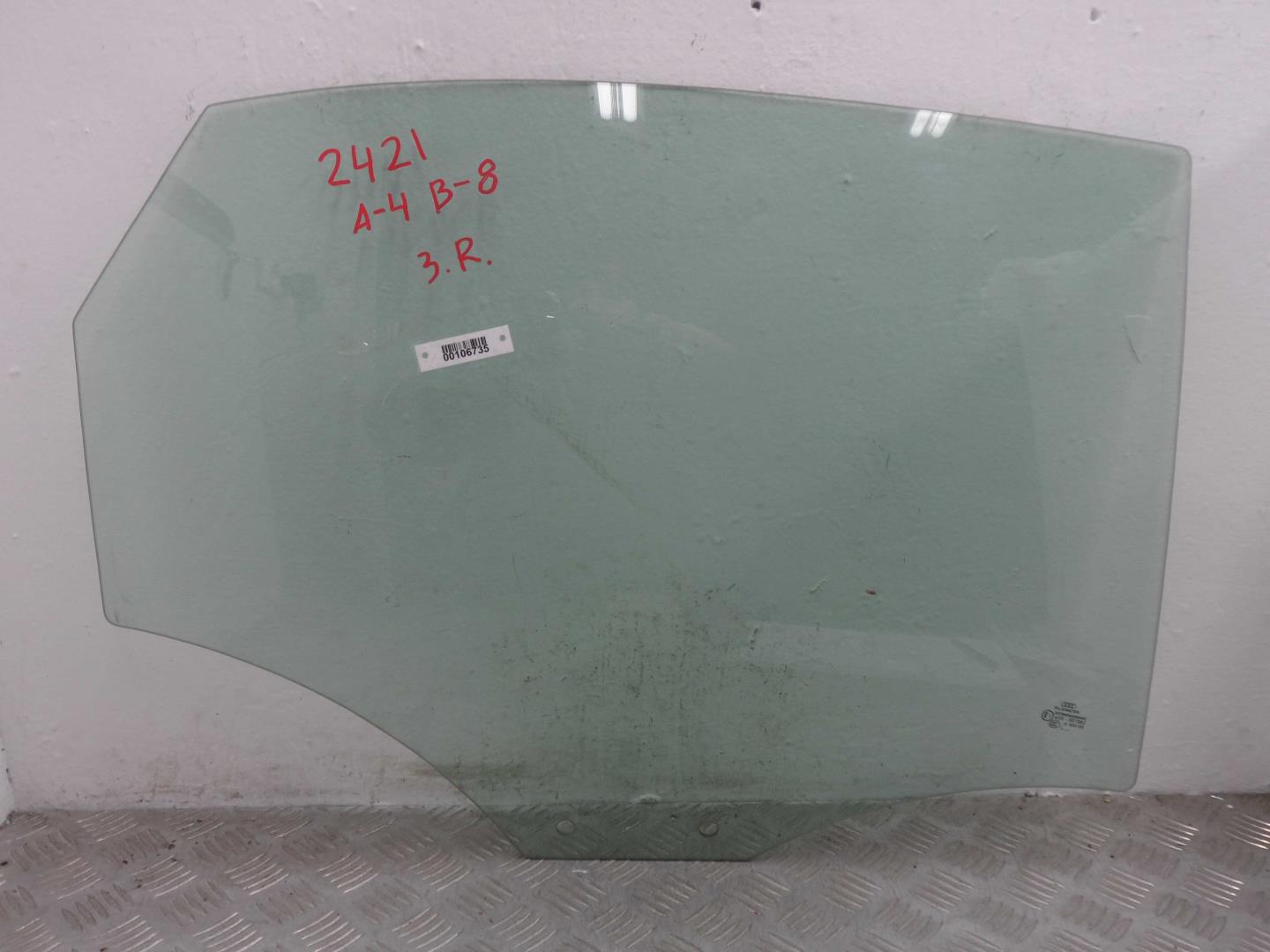 Стекло двери задней правой