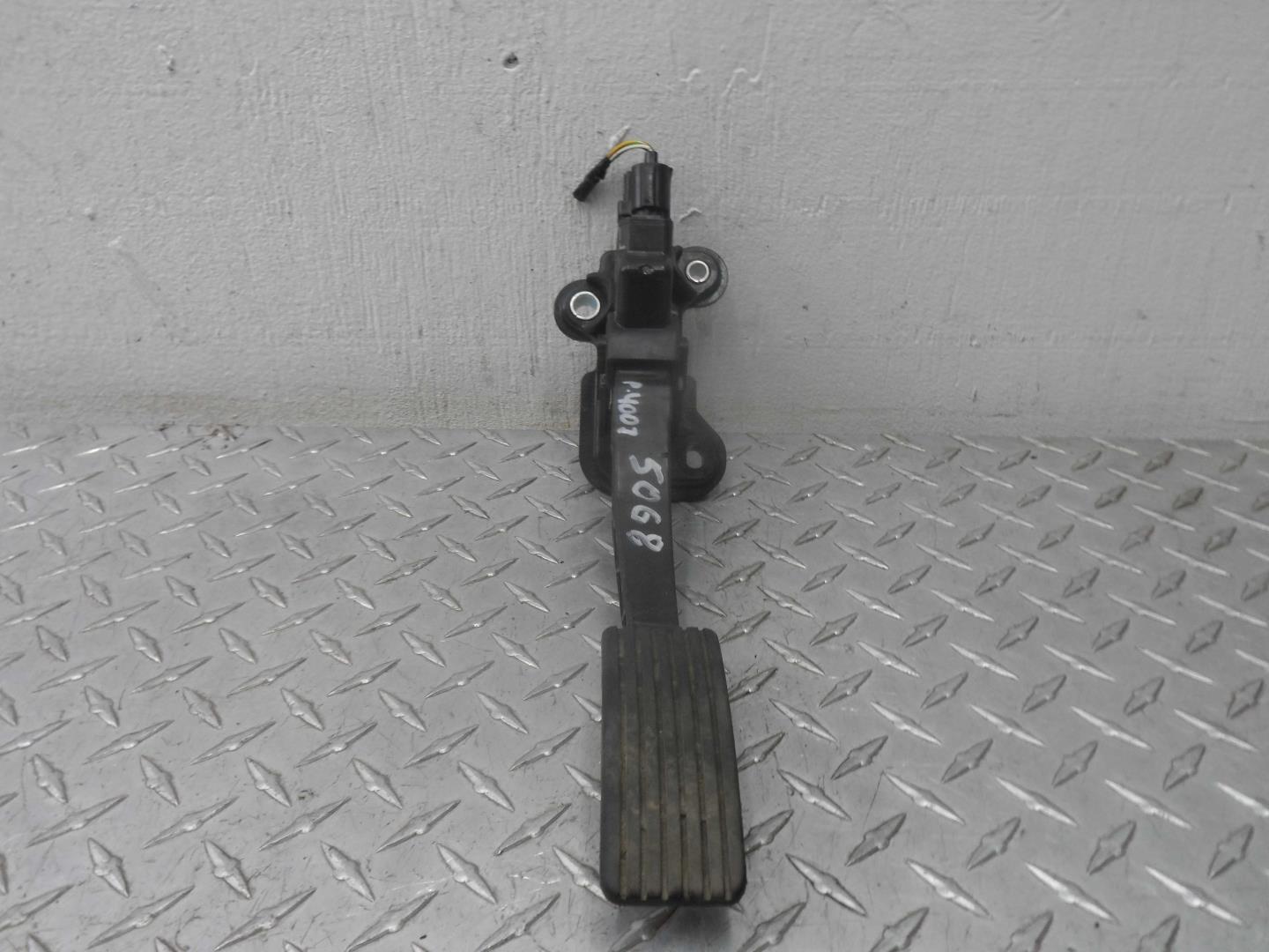 Педаль газа