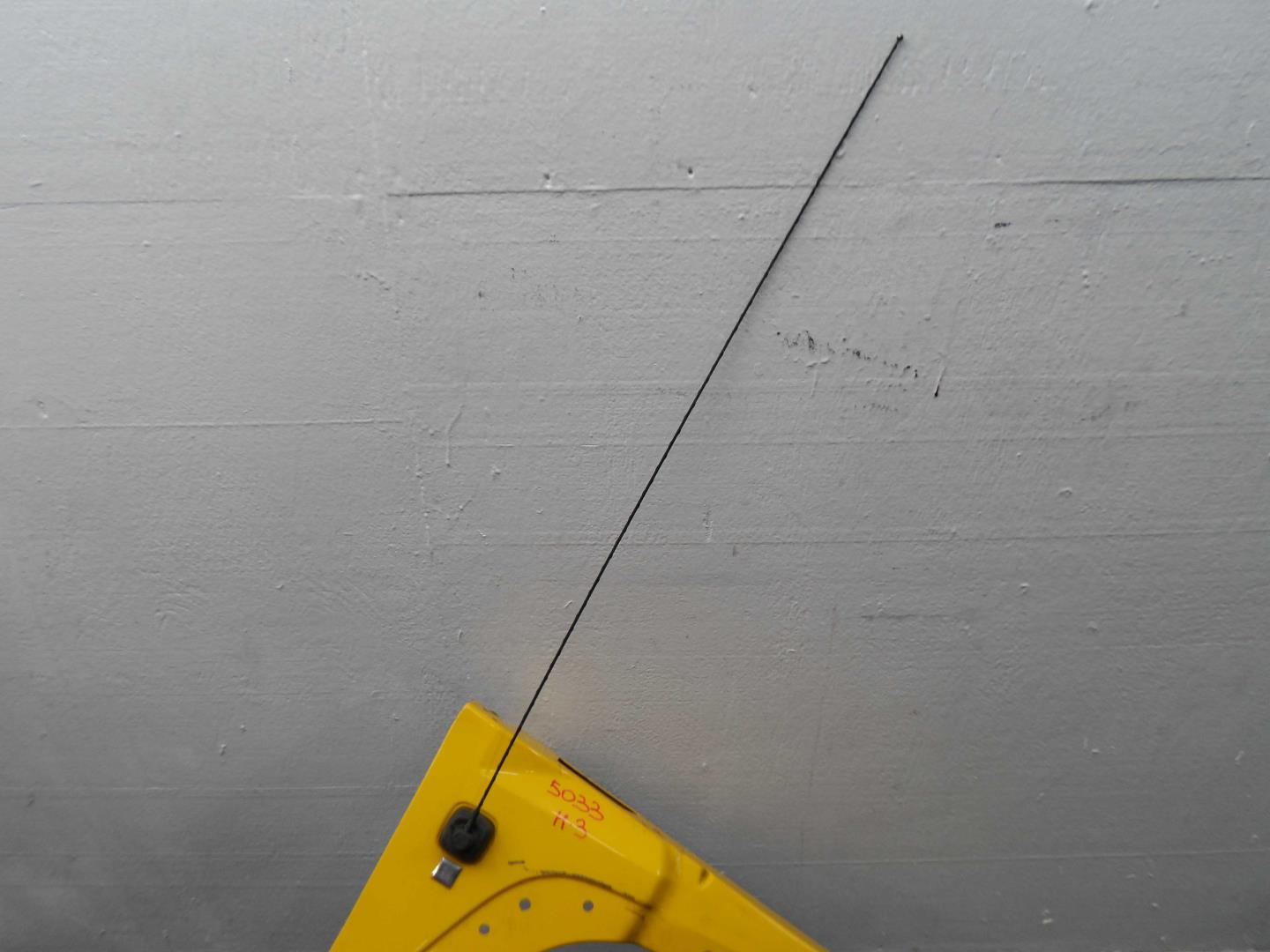 Крыло переднее правое