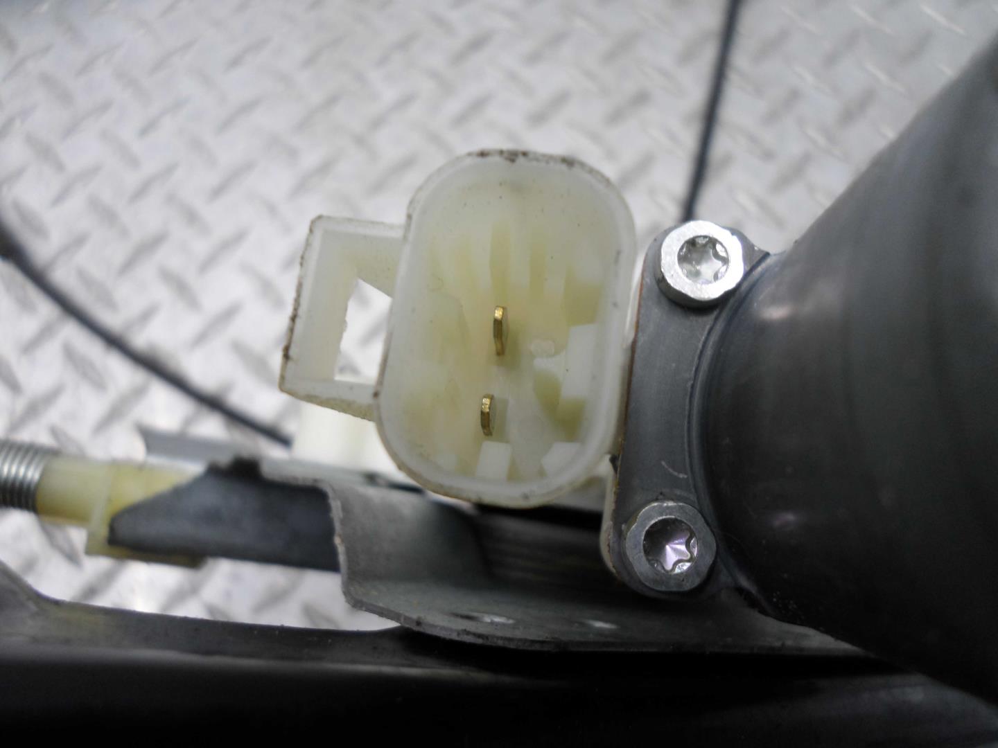 Стеклоподъемник электр. передний левый