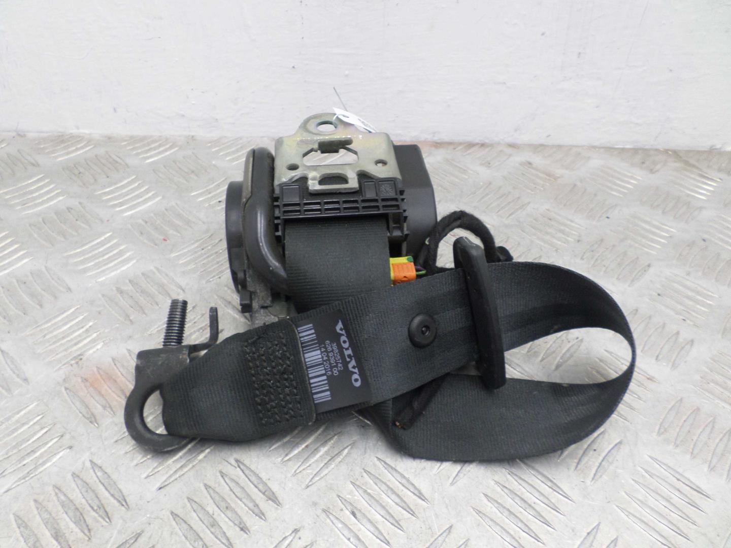 Ремень безопасности