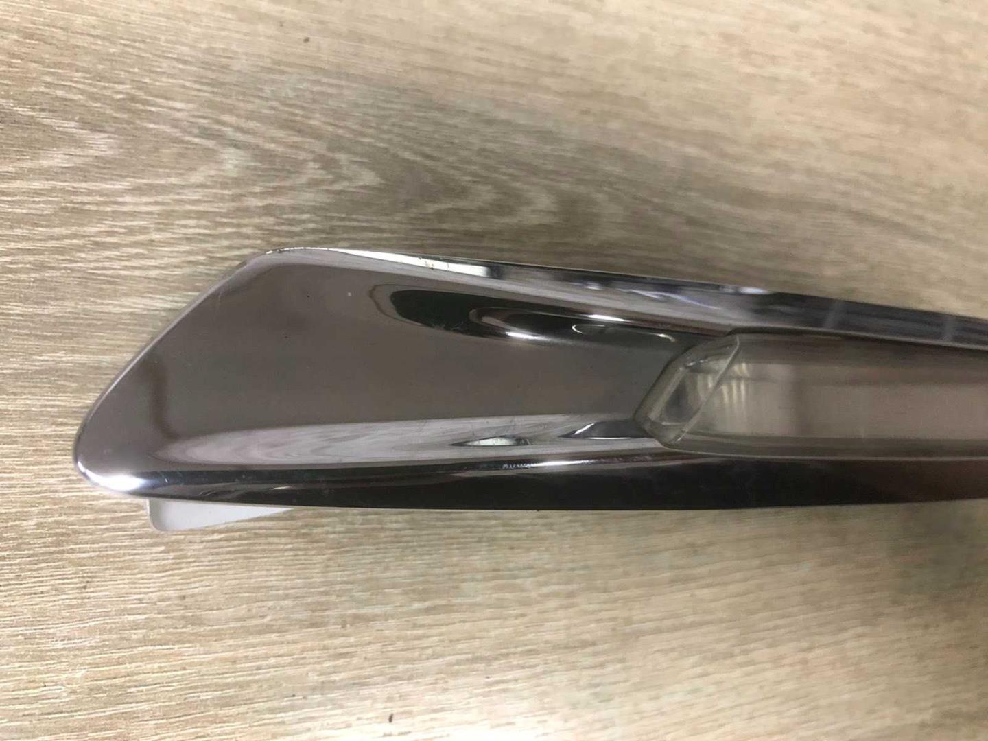 Указатель поворота правый