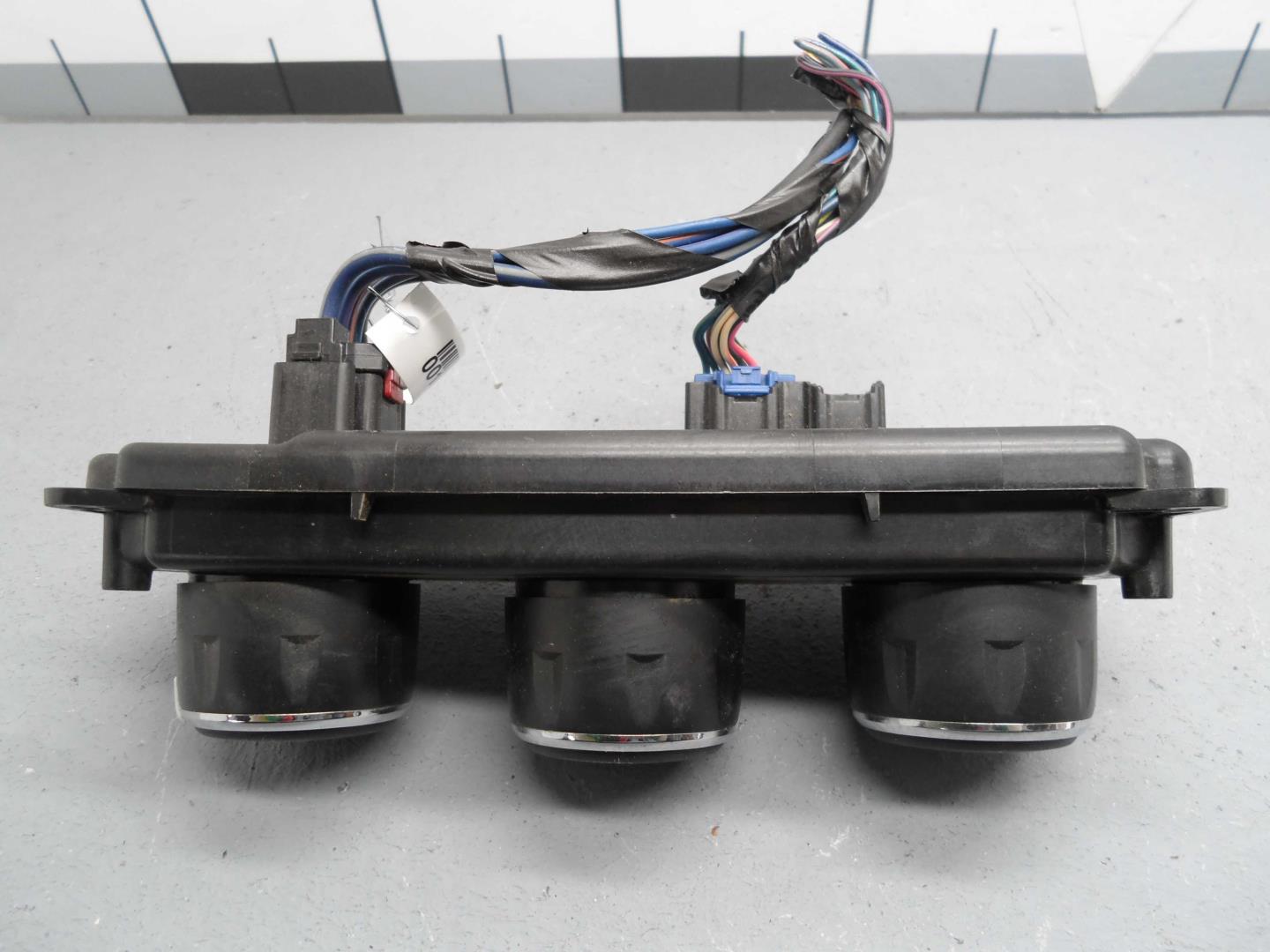 Переключатель отопителя