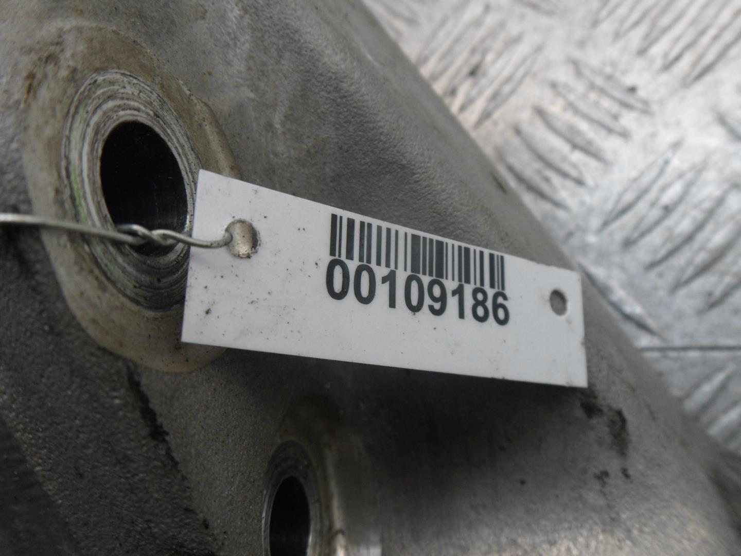 Кронштейн двигателя