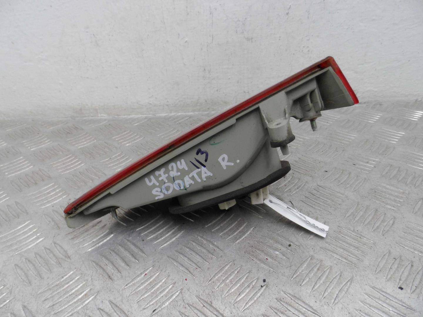 Фонарь задний внутренний правый