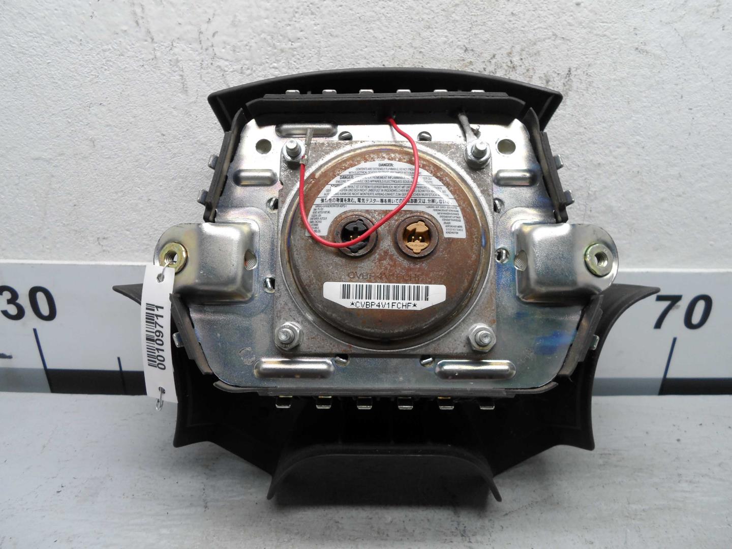 Подушка безопасности в рулевое колесо