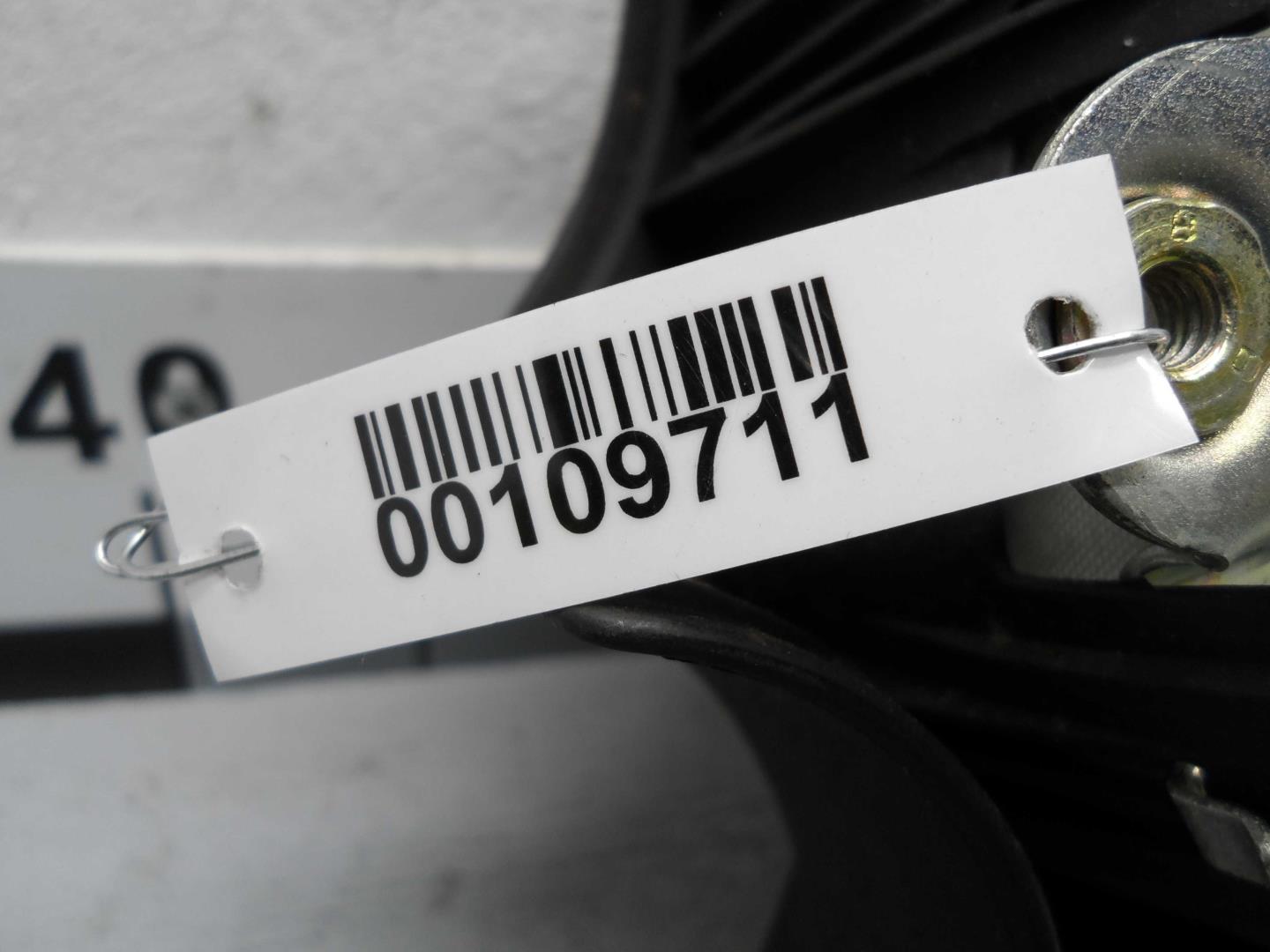 Подушка безопасности в рулевое колесо