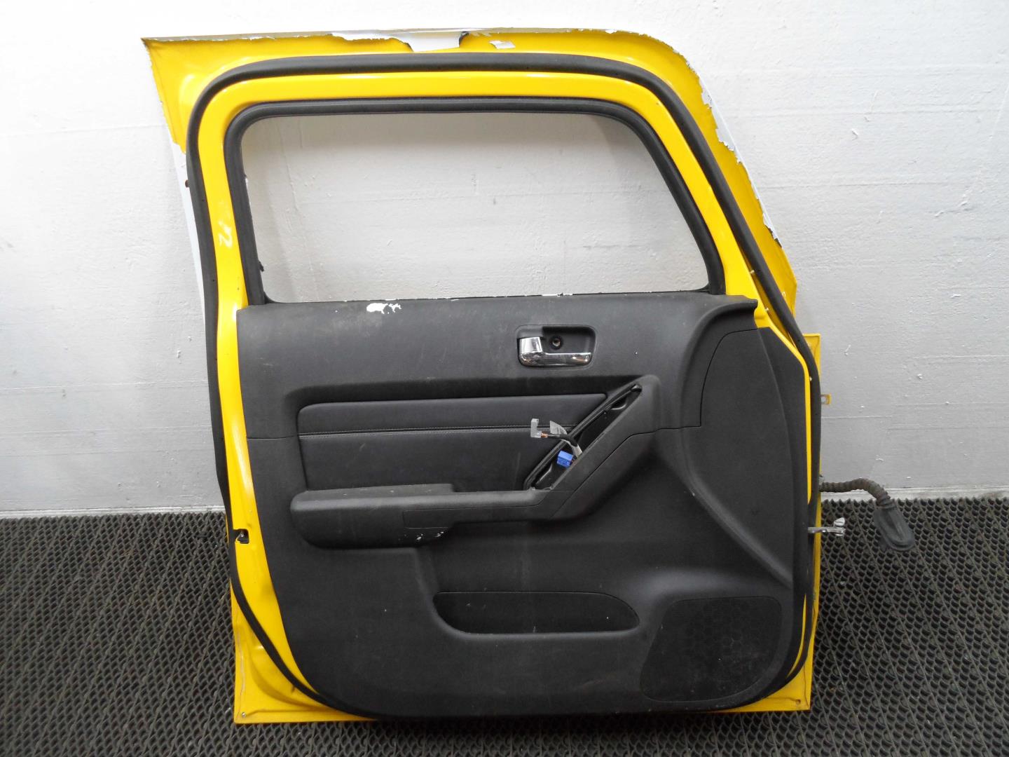 Дверь передняя левая