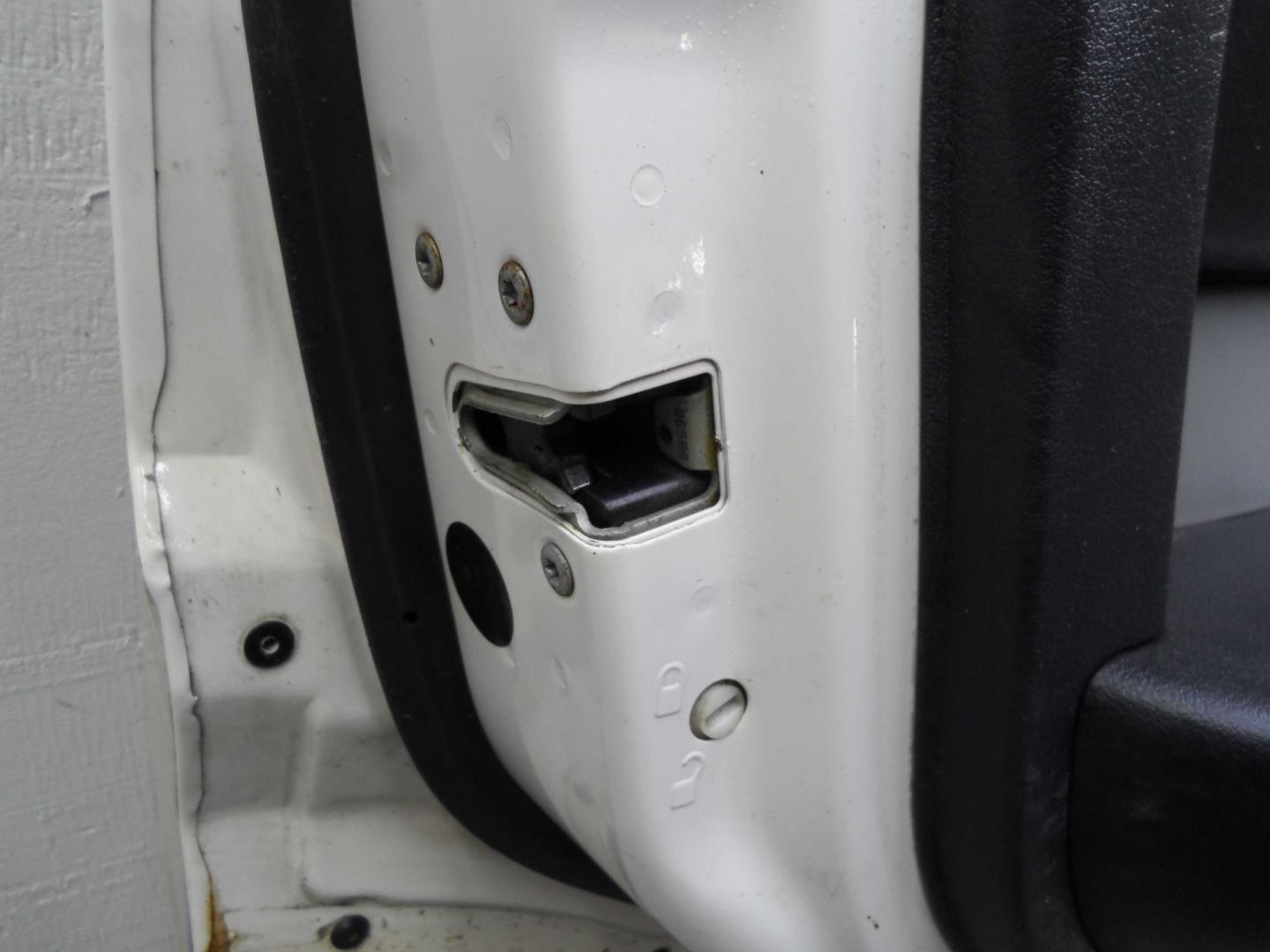 Дверь задняя левая