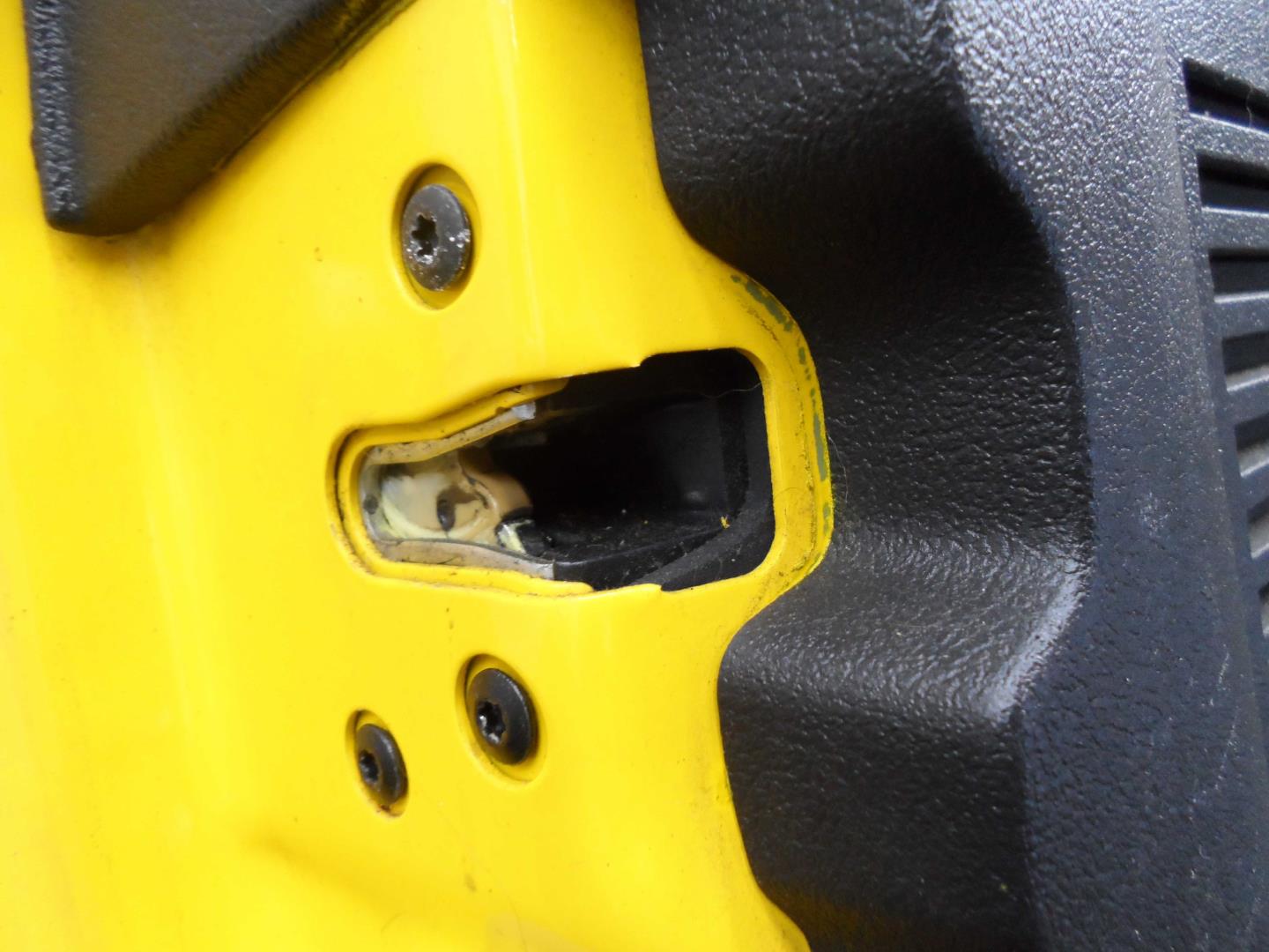 Ручка открывания багажника