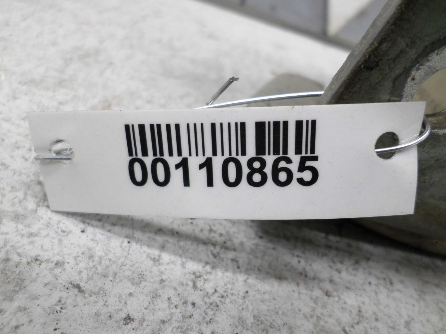 Петля двери