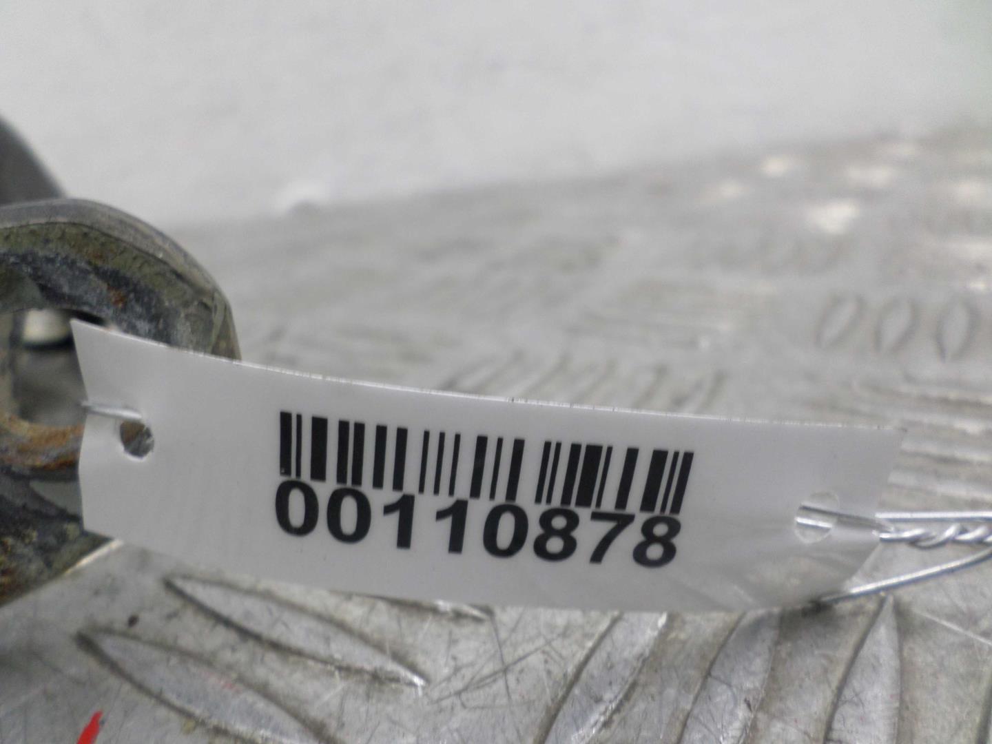 Петля двери