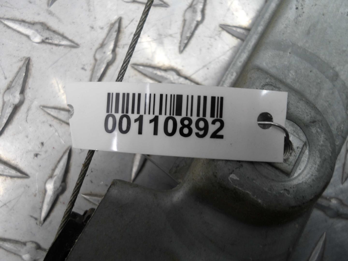 Стеклоподъемник электр. задний правый