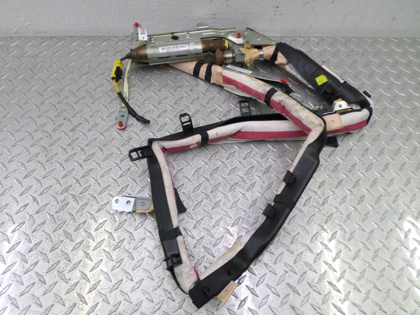 Подушка безопасности боковая (шторка)