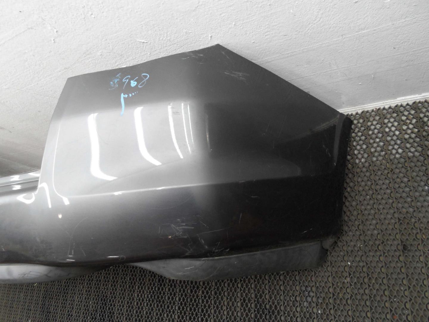 Бампер задний