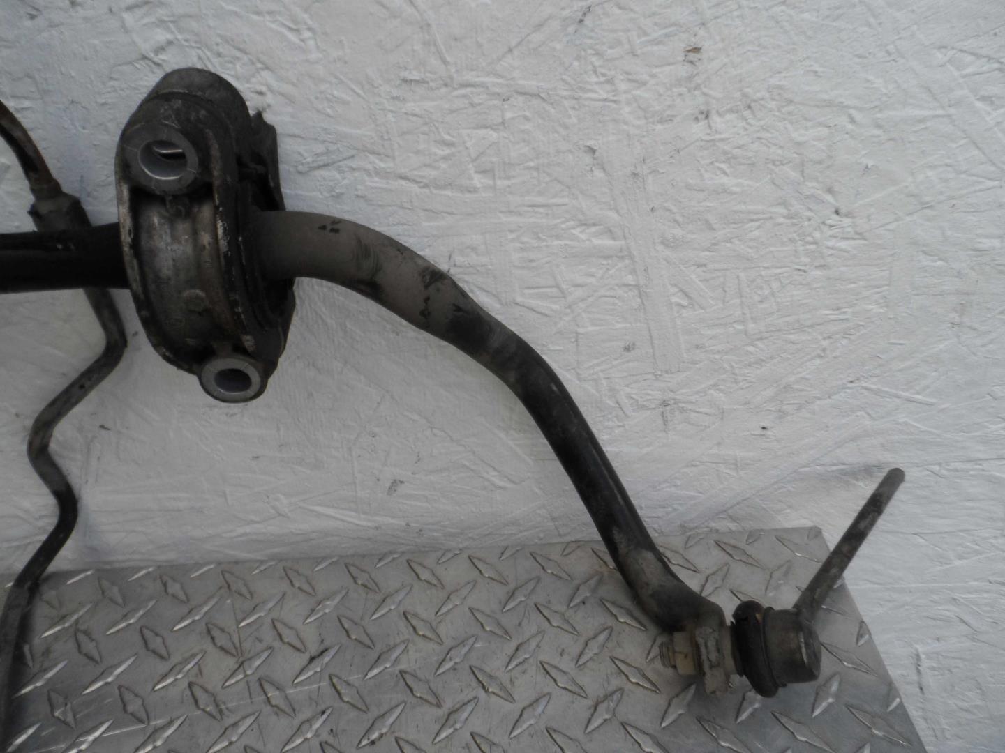 Стабилизатор передний