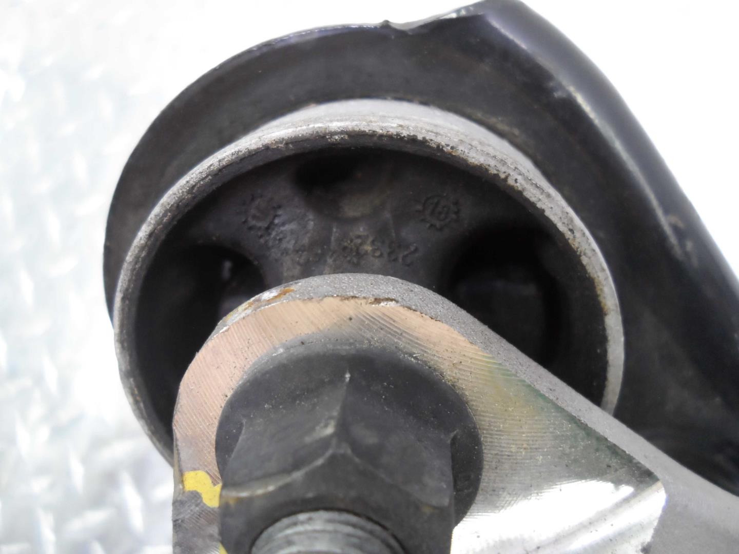 Рычаг задний правый