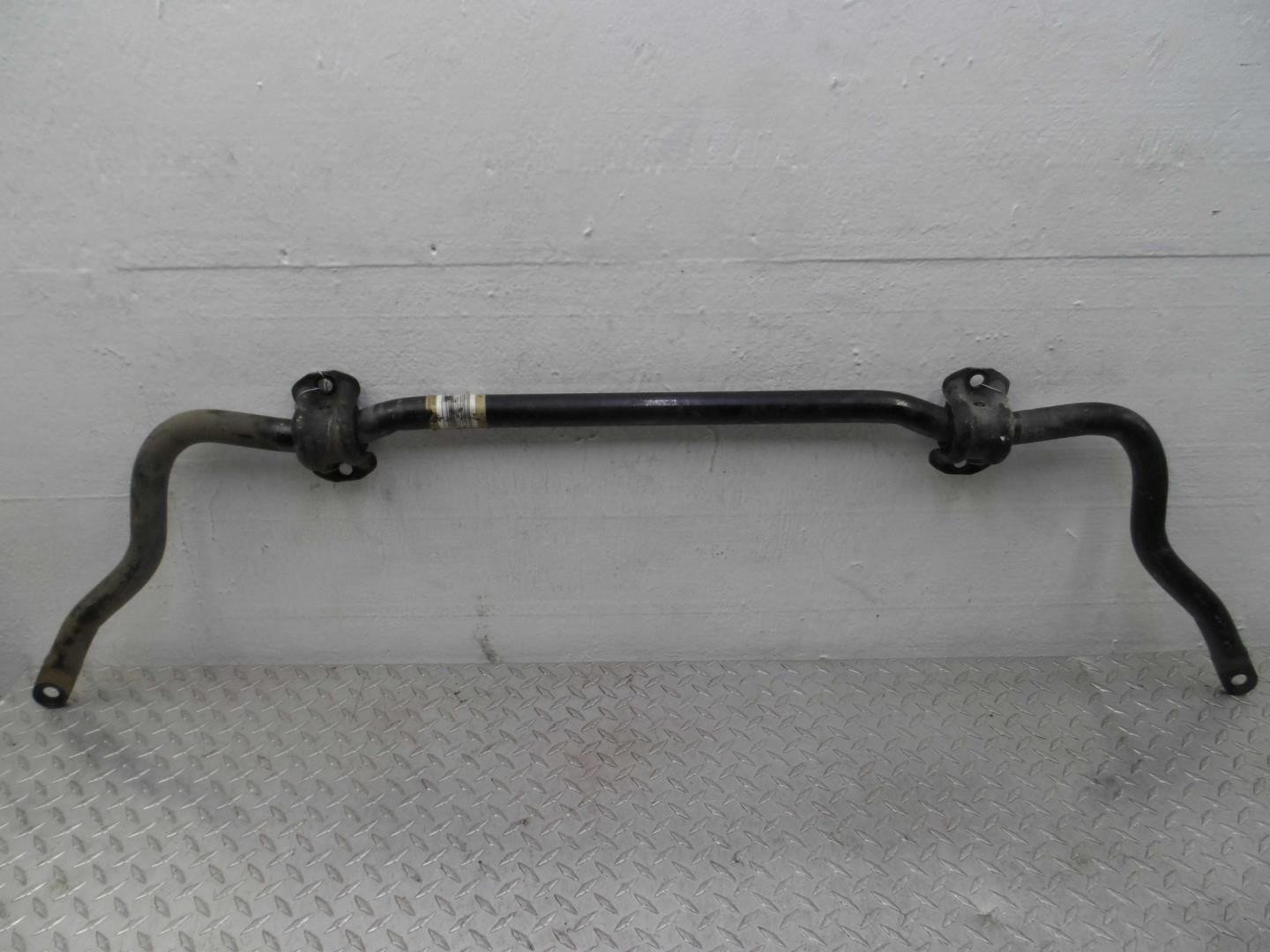 Стабилизатор передний