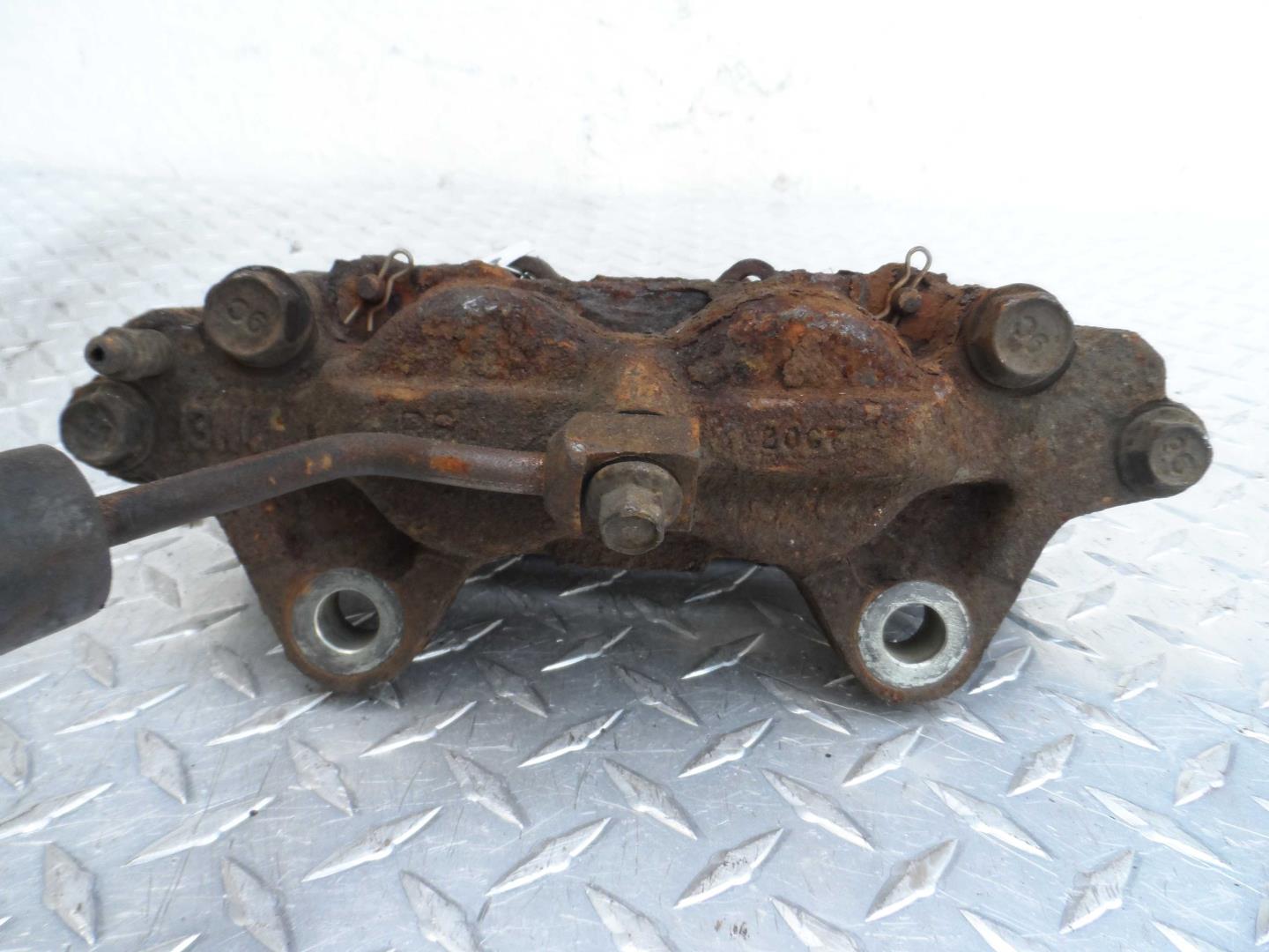 Суппорт передний правый