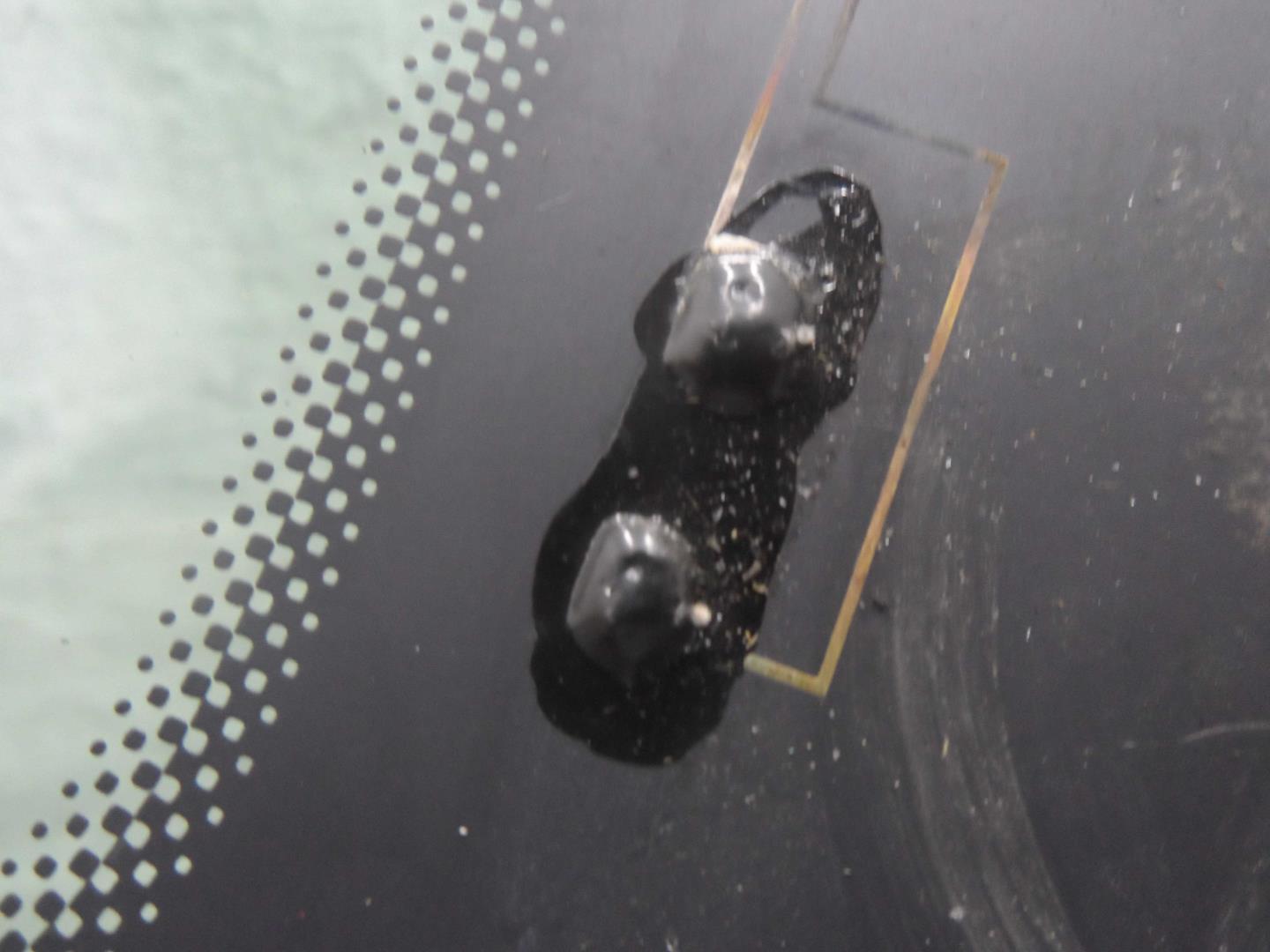 Стекло кузовное глухое левое