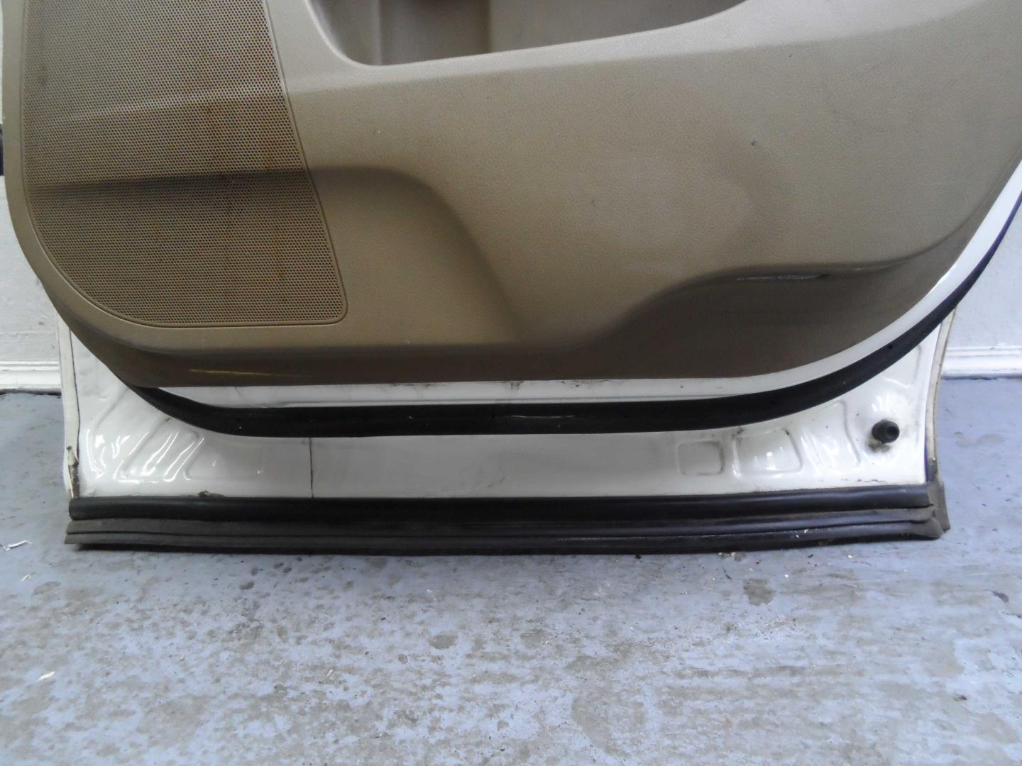 Ограничитель двери