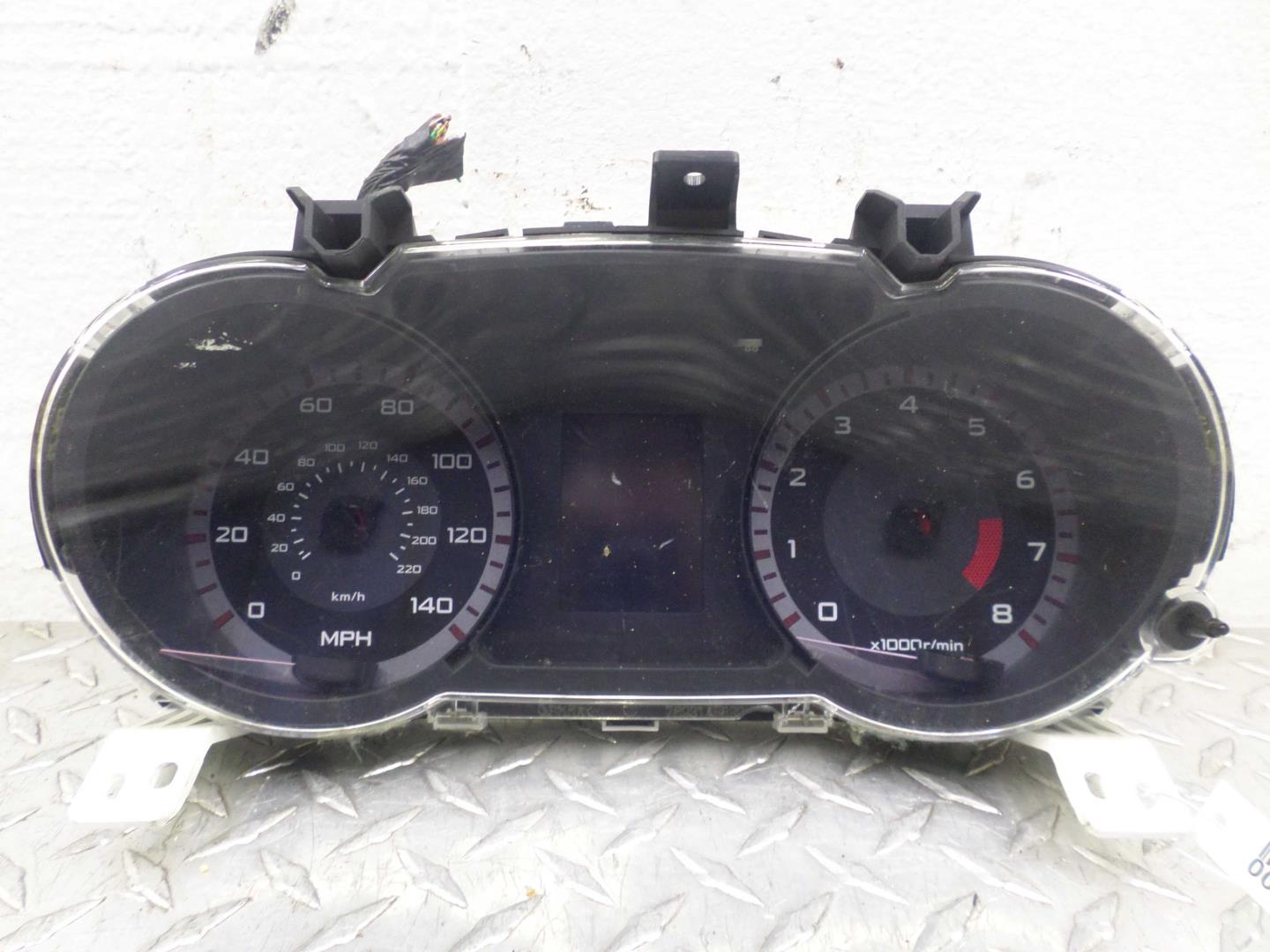 Панель приборов