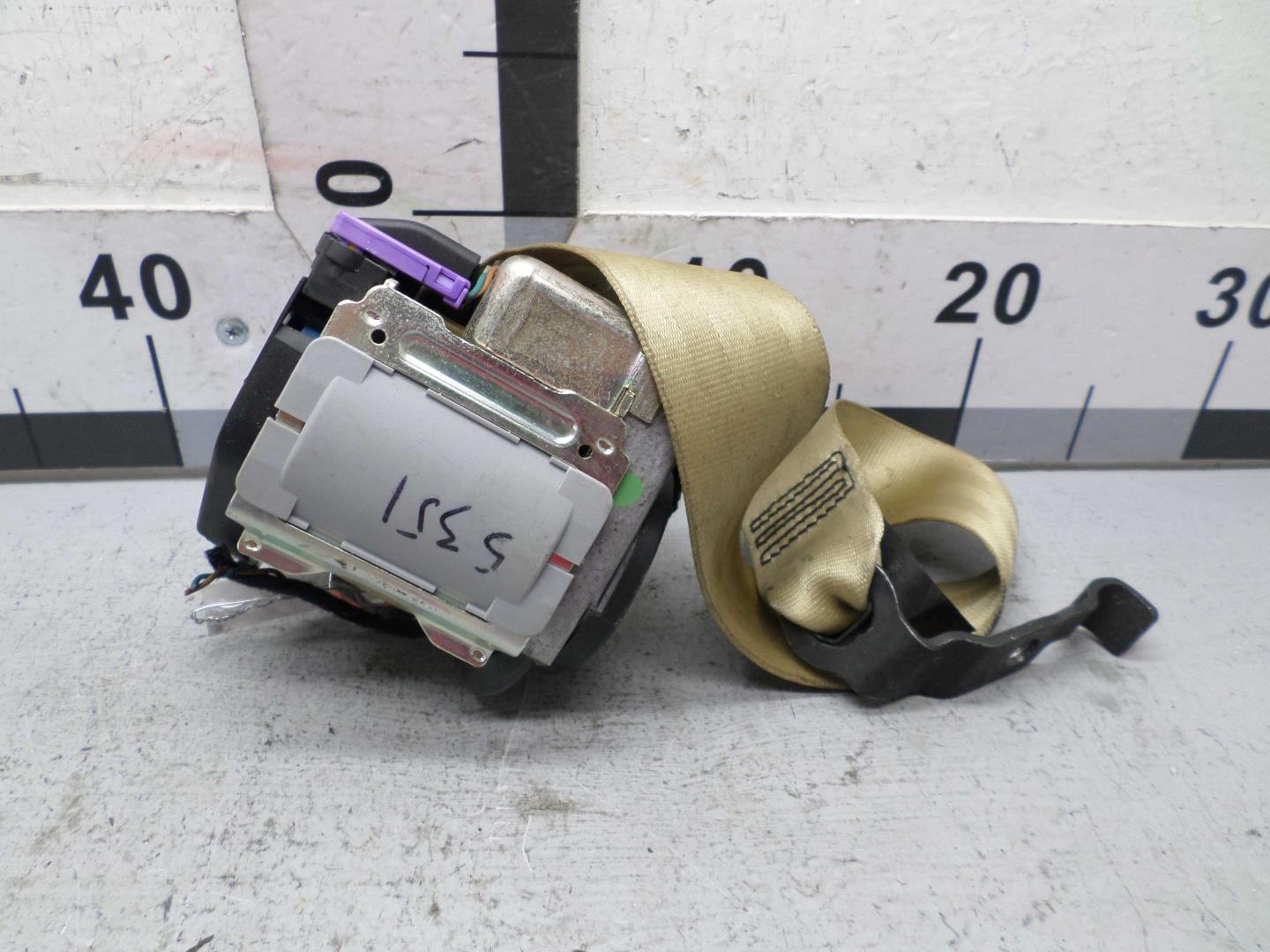 Ремень безопасности