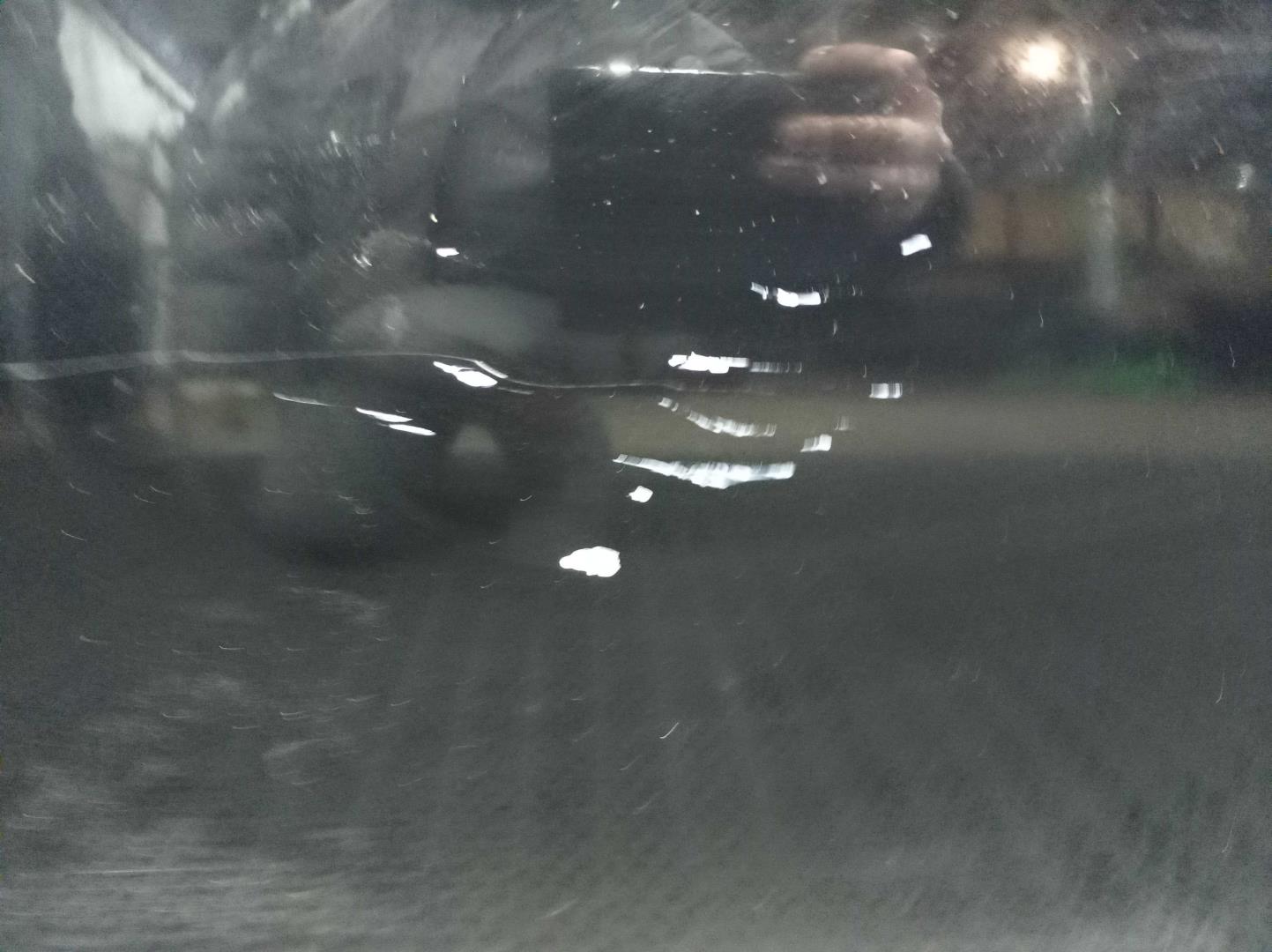 Стекло двери передней правой