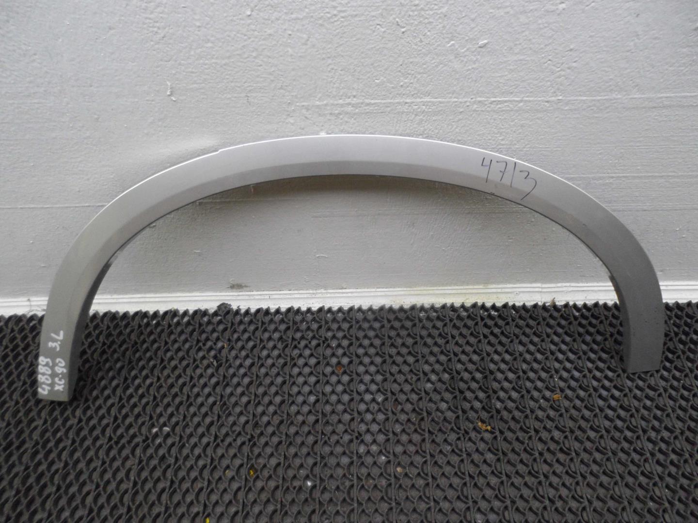 Накладка заднего крыла левого